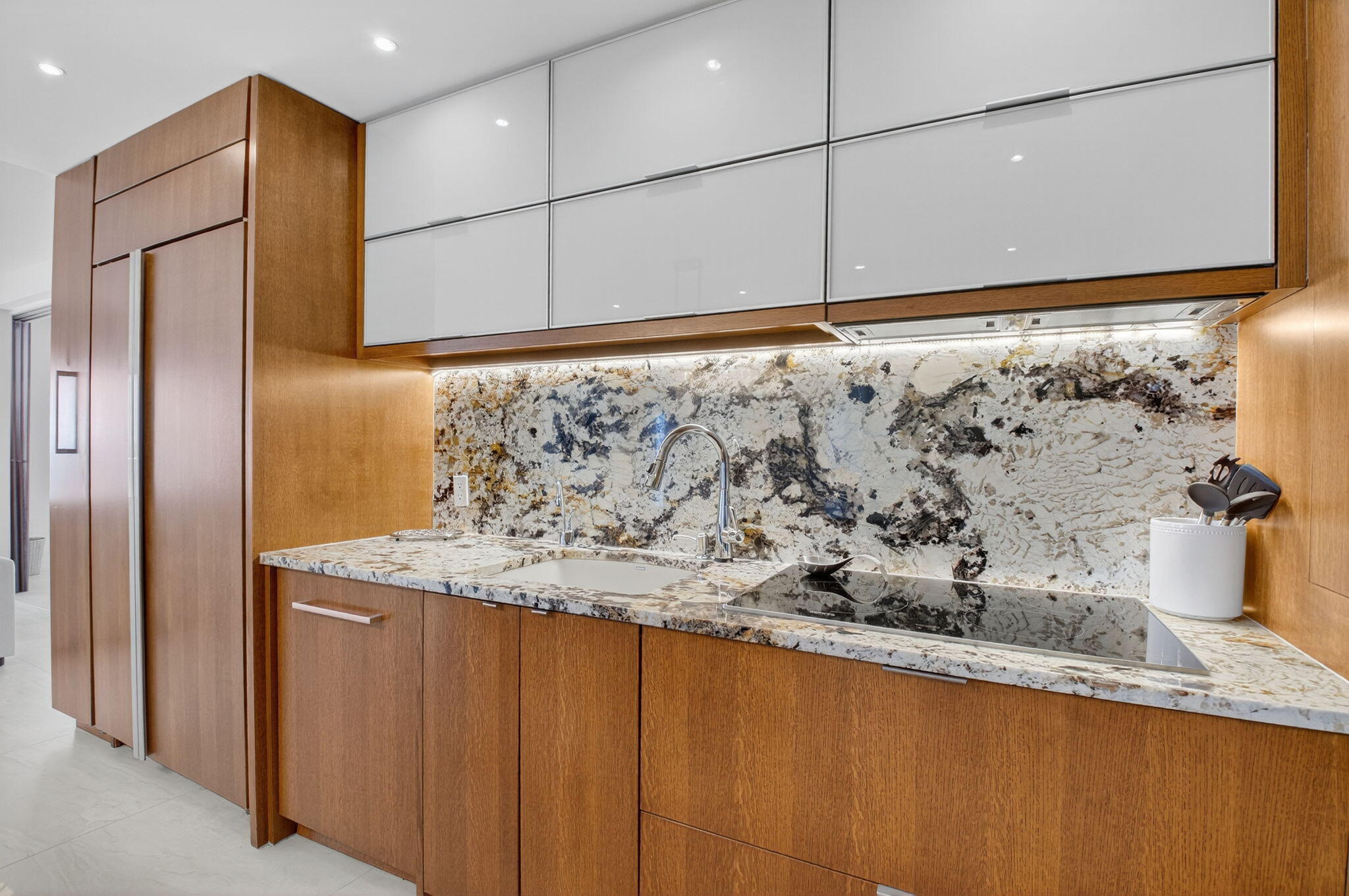 Properties | Stephanie Kaufman 4511 S Ocean Boulevard 507
