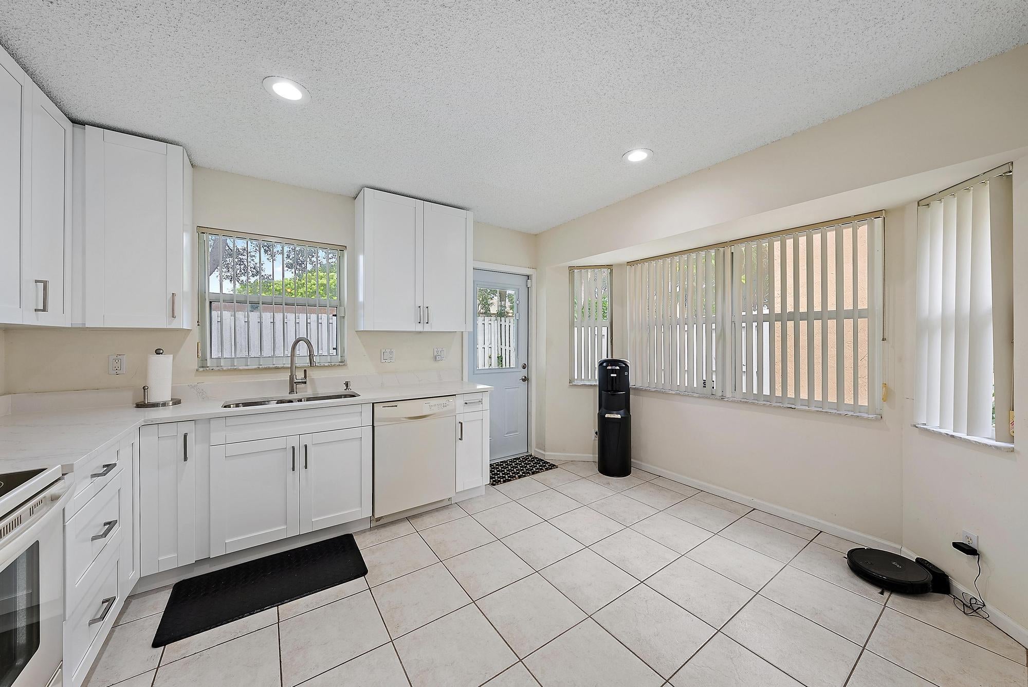 7293 Nautica Way
