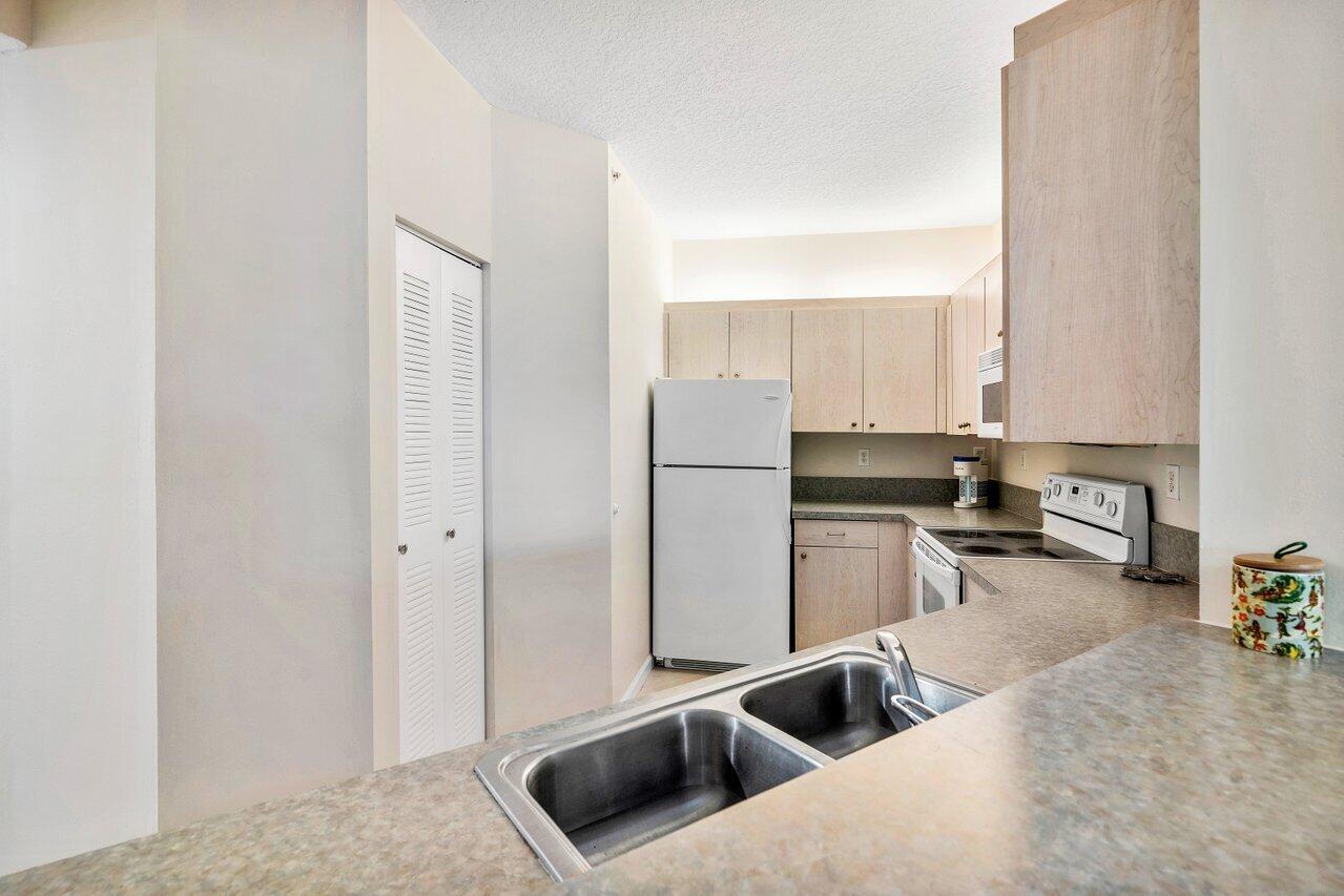 Ocean Trace - Residential Lease