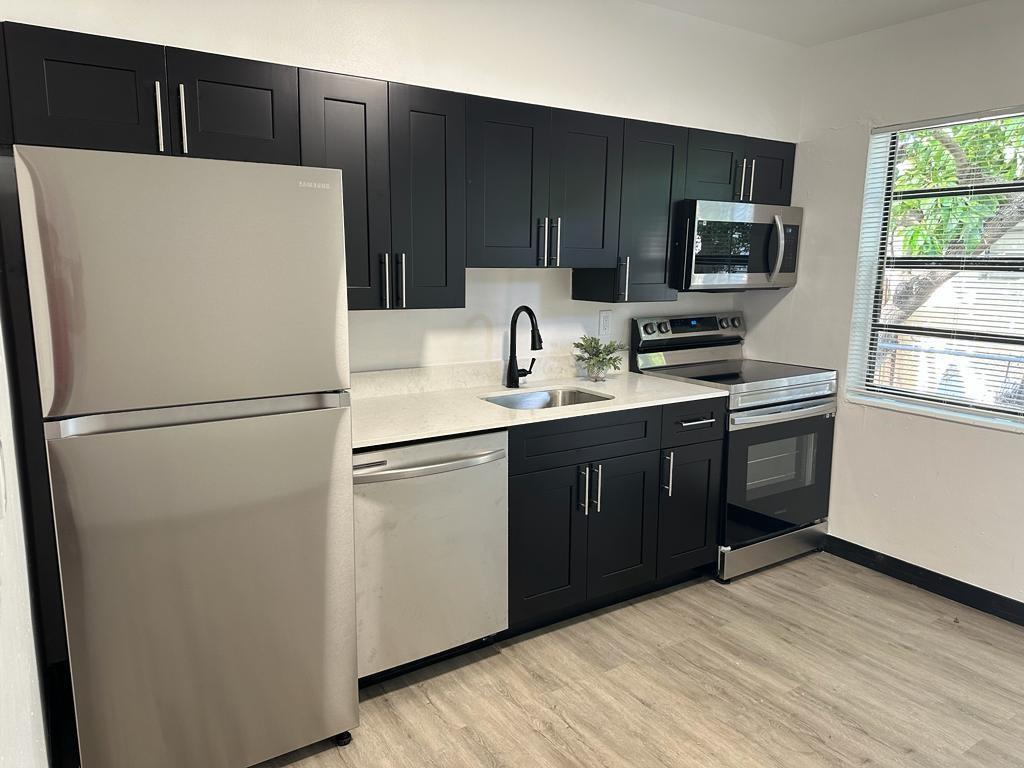 Binstock Sub 2 26-4 B - Residential Income