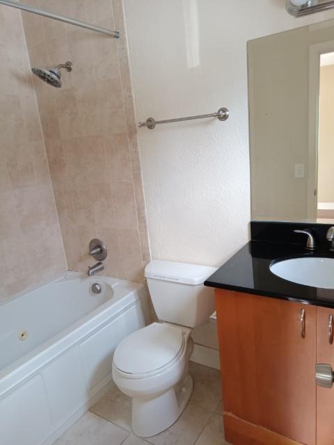 COURTYARDS AT WINDSOR - Residential Lease