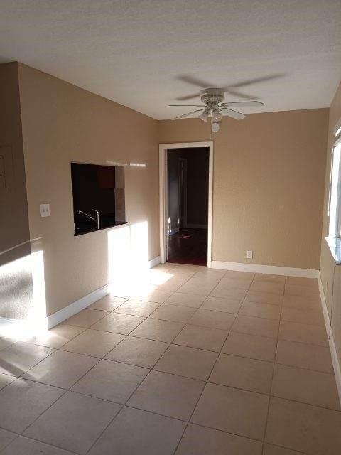 COURTYARDS AT WINDSOR - Residential Lease