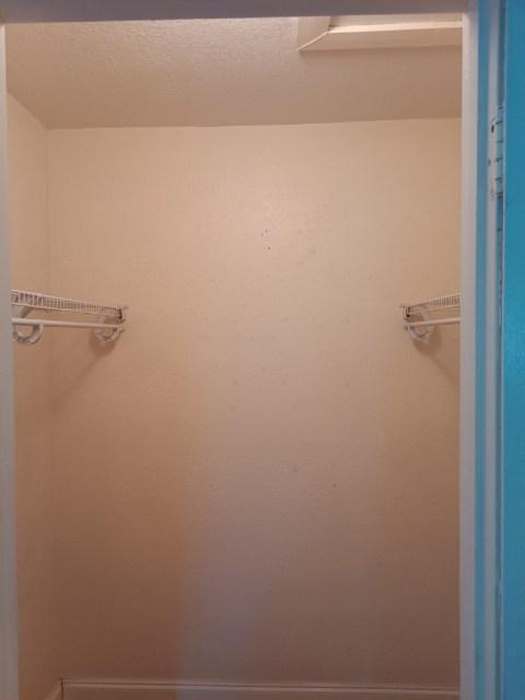 COURTYARDS AT WINDSOR - Residential Lease