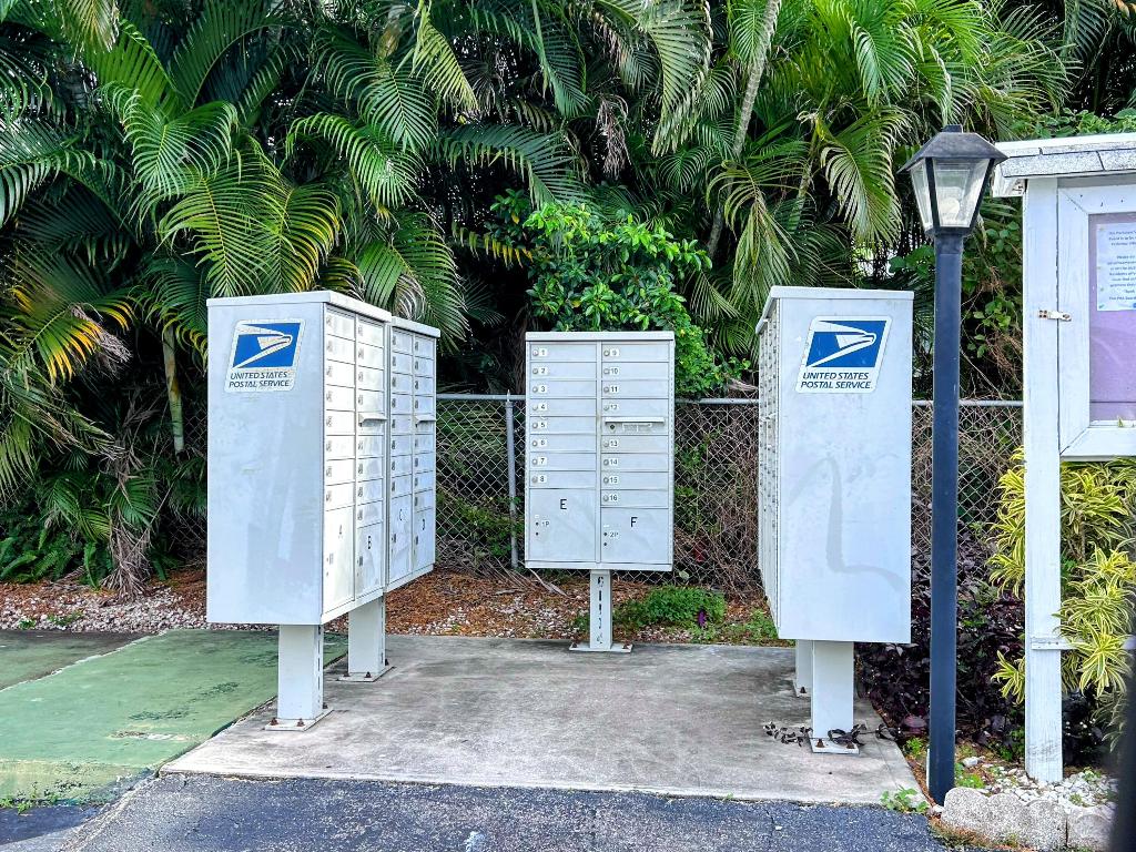 PARKVIEW VILLAS - Residential