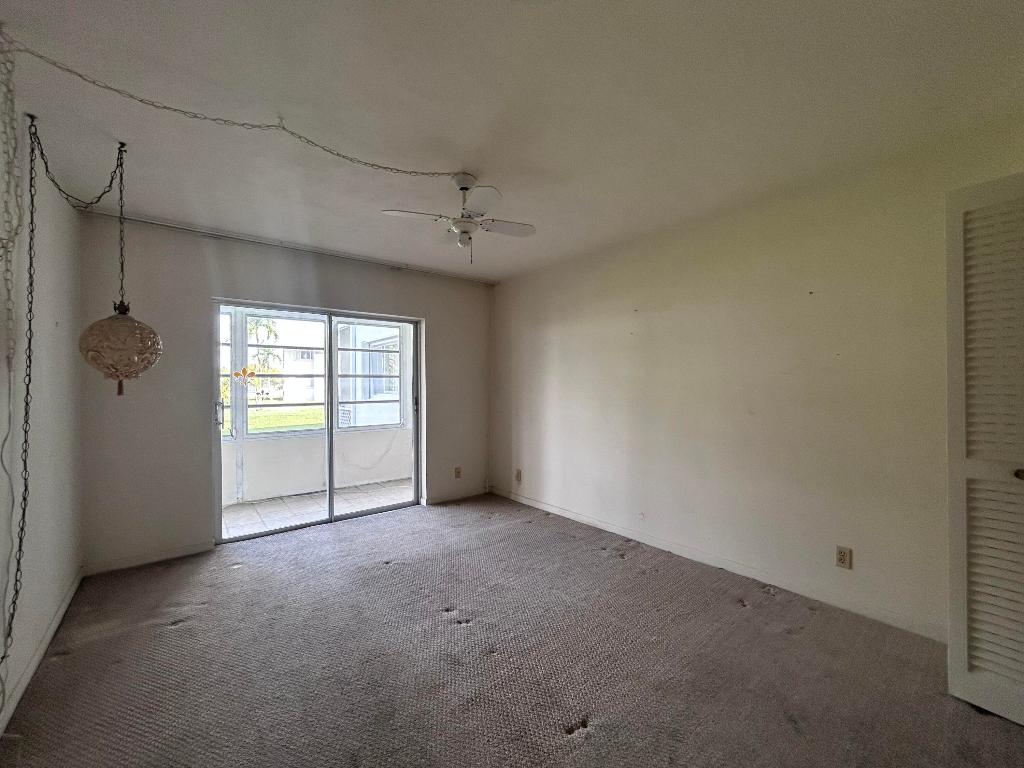 PARKVIEW VILLAS - Residential