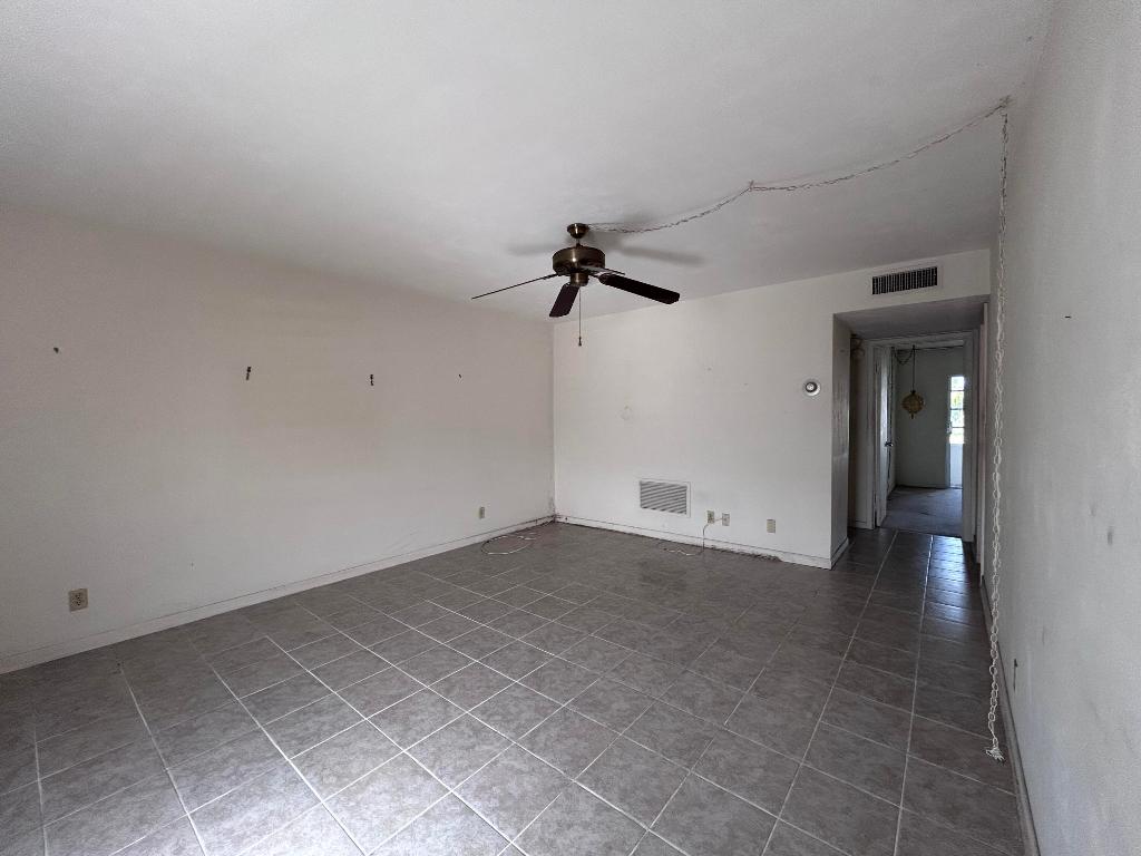 PARKVIEW VILLAS - Residential