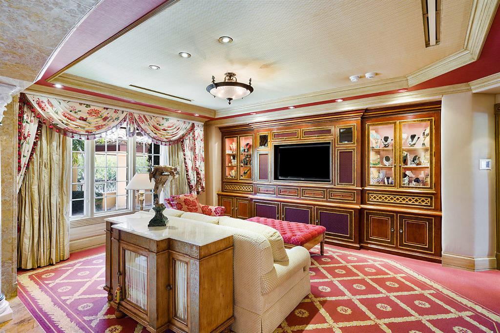 SANCTUARY - Residential