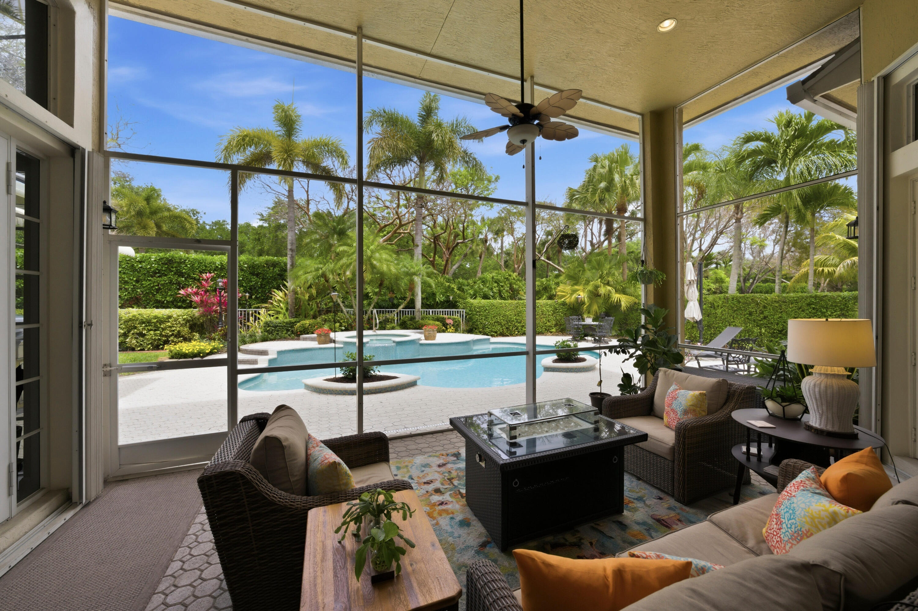 FOX RIDGE - Residential