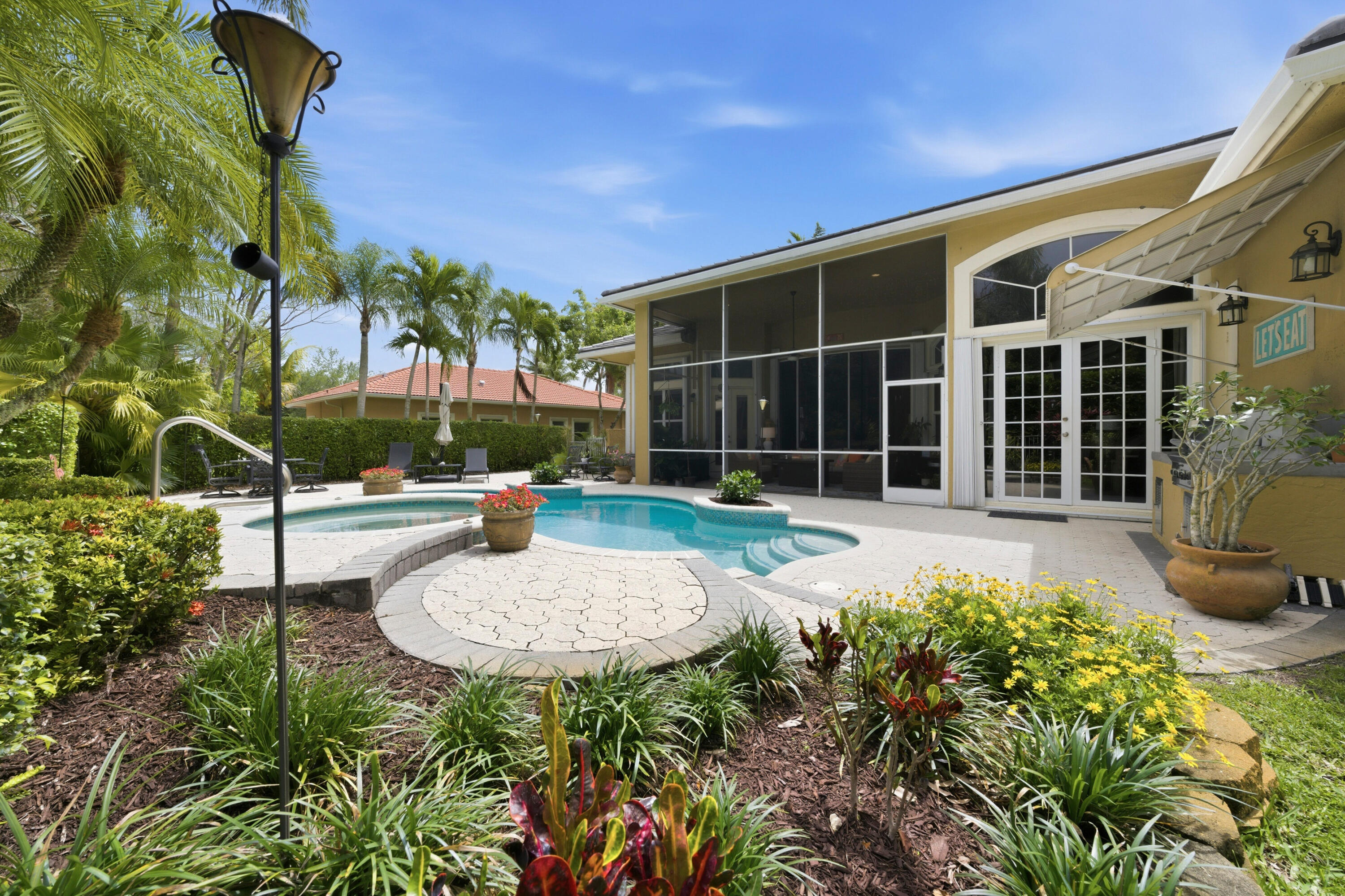 FOX RIDGE - Residential