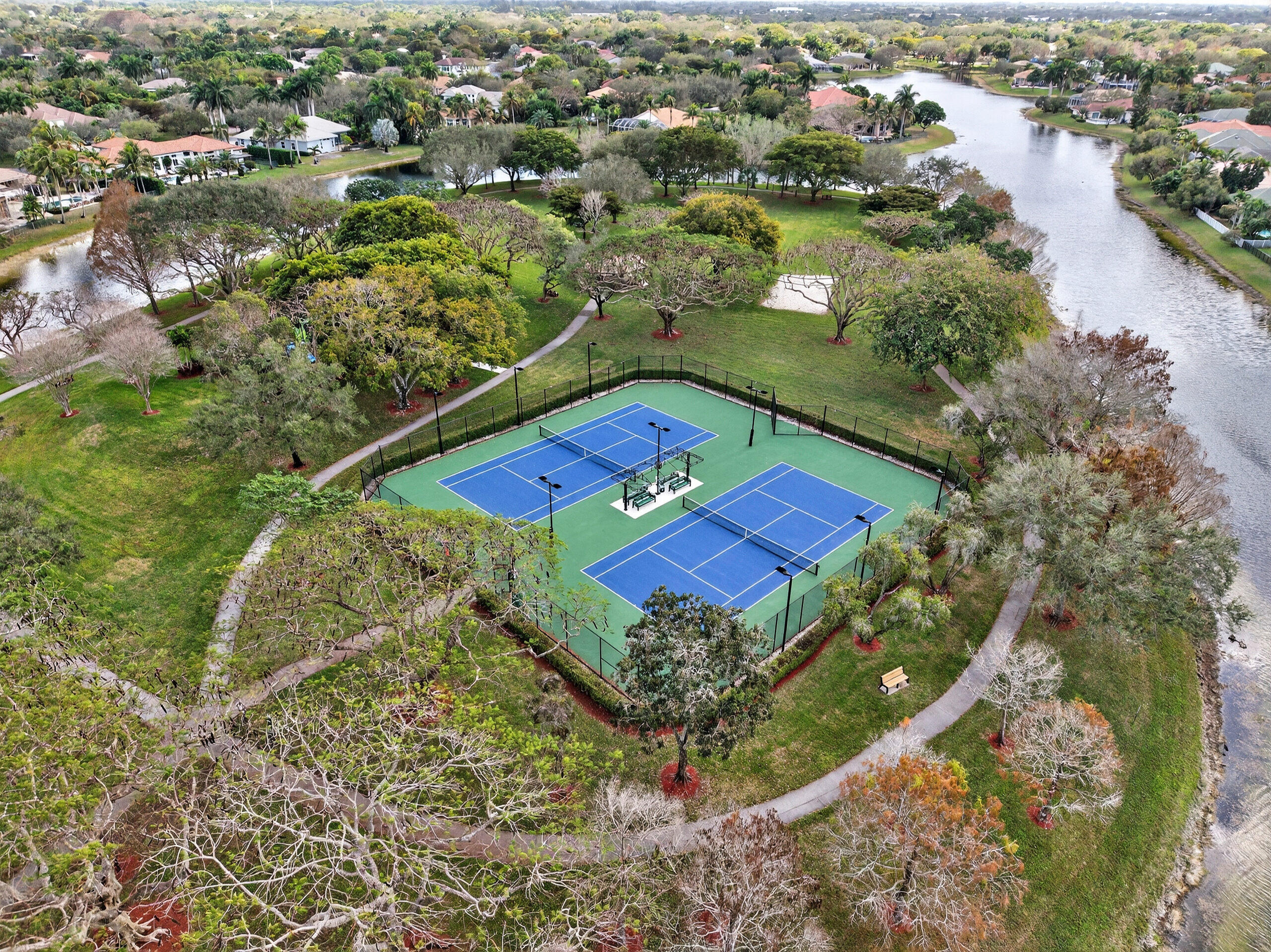 FOX RIDGE - Residential