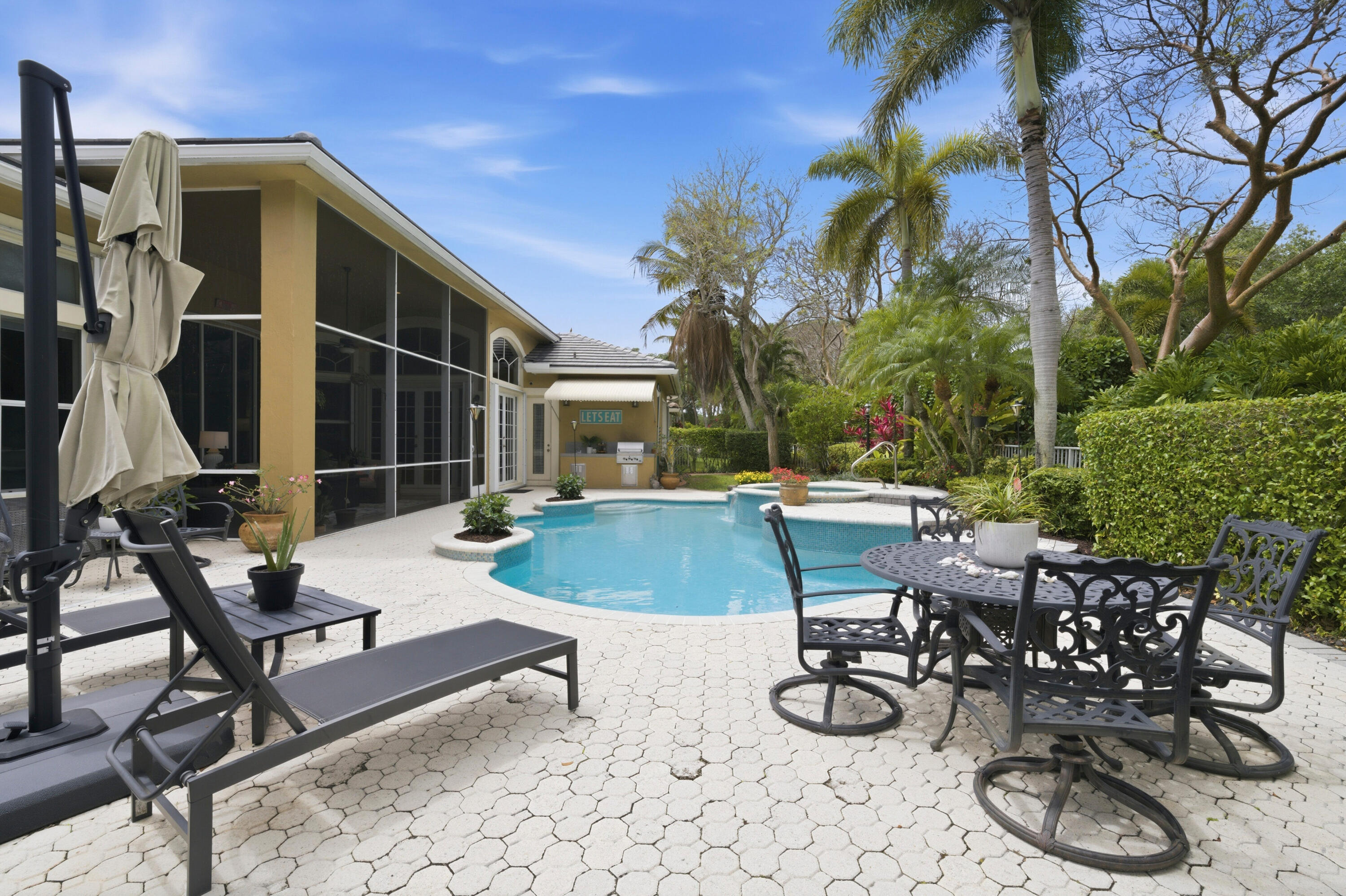 FOX RIDGE - Residential