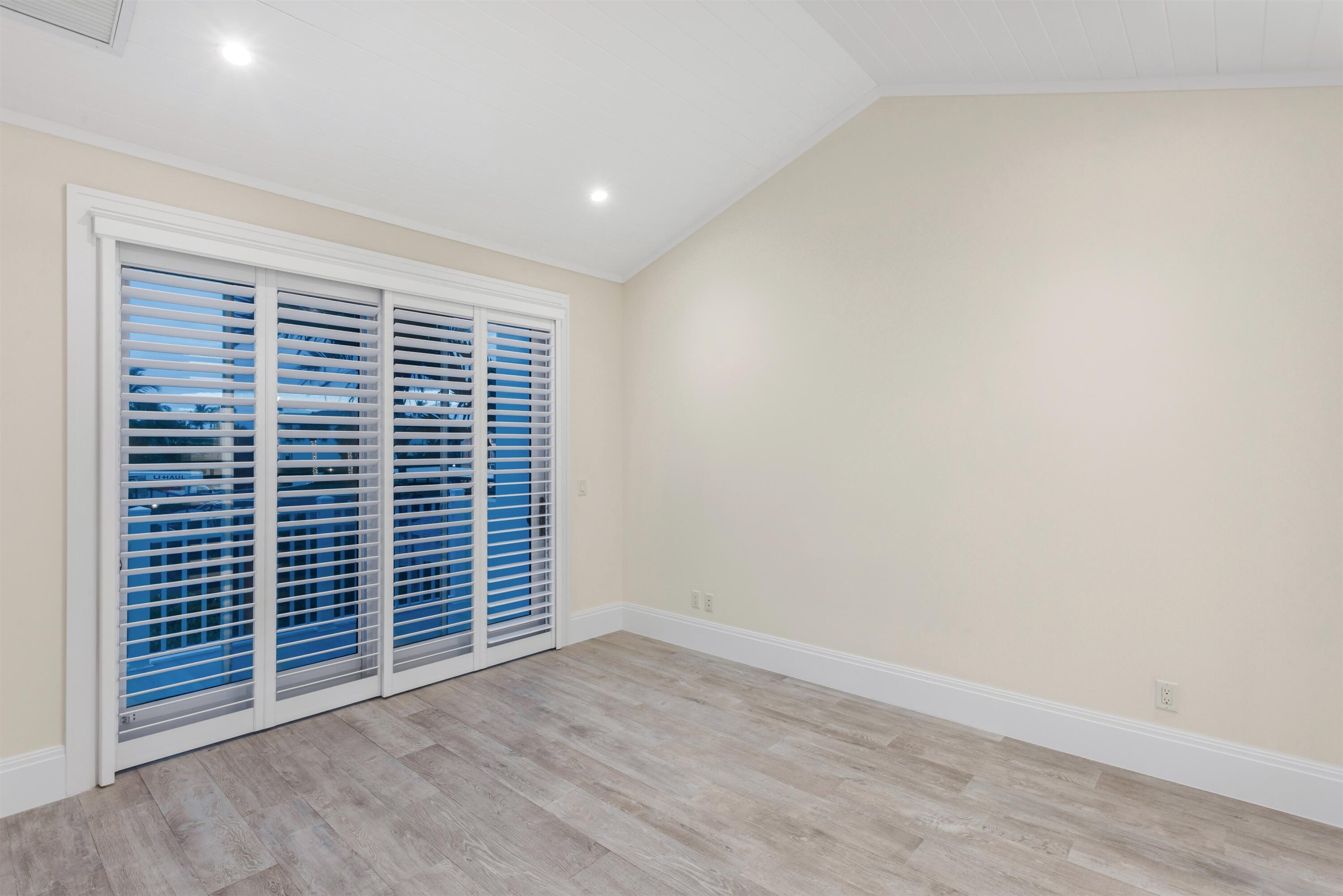 OCEAN BREEZE TOWNHOMES CONDO - Residential