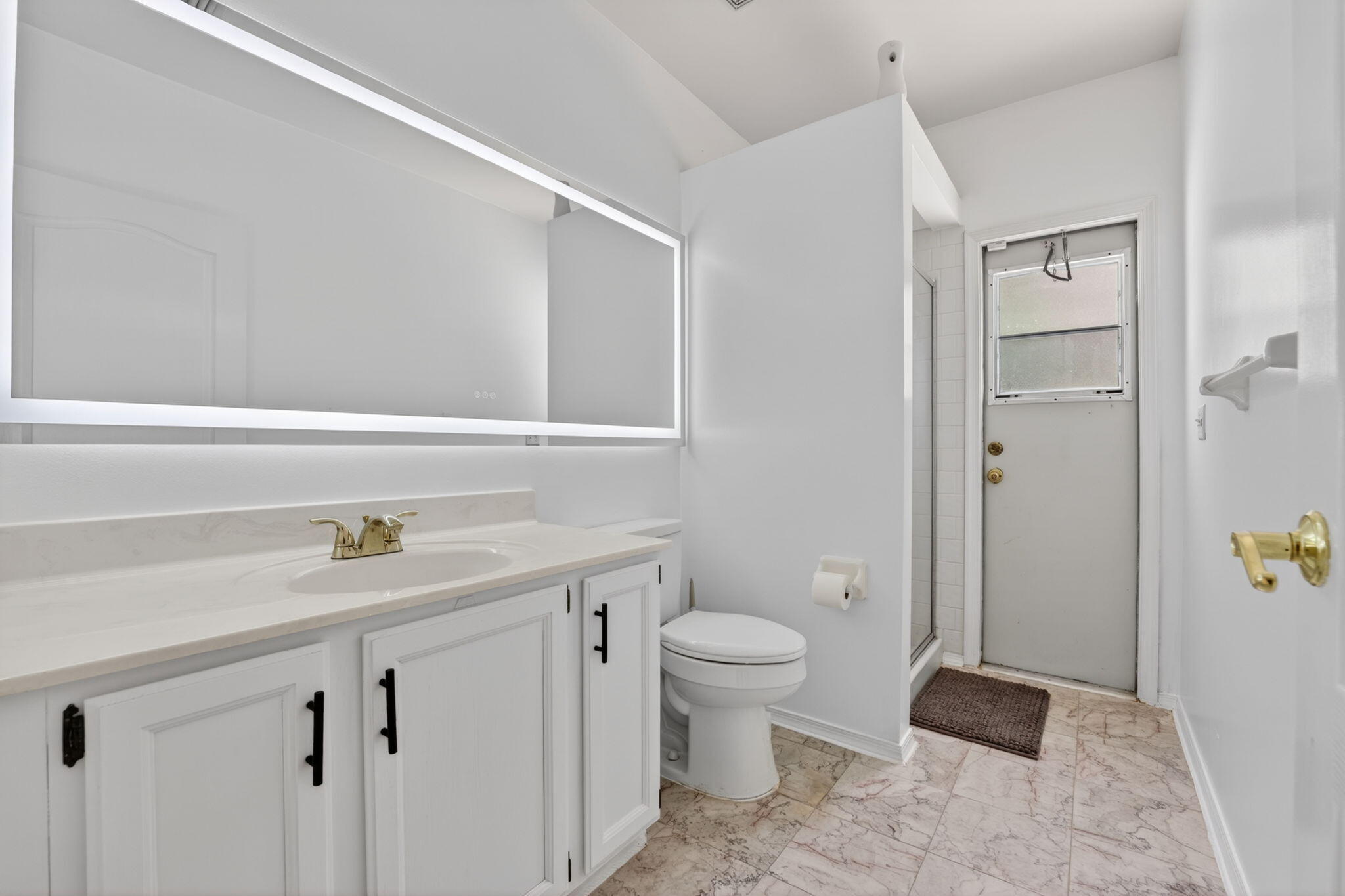 WOODSIDE ESTATES - Residential