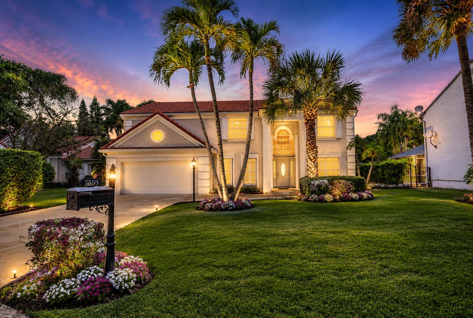 WOODSIDE ESTATES - Residential