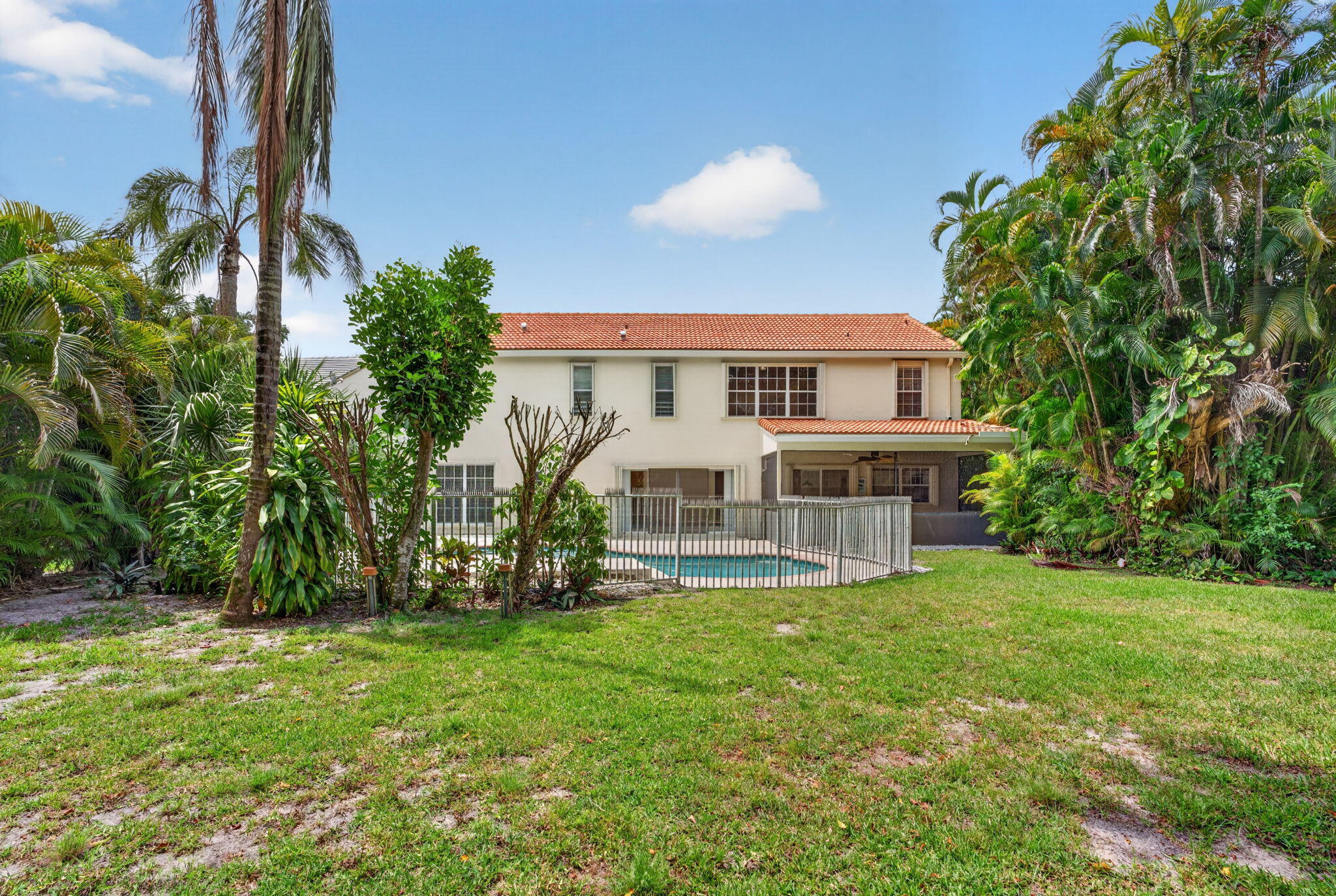 WOODSIDE ESTATES - Residential