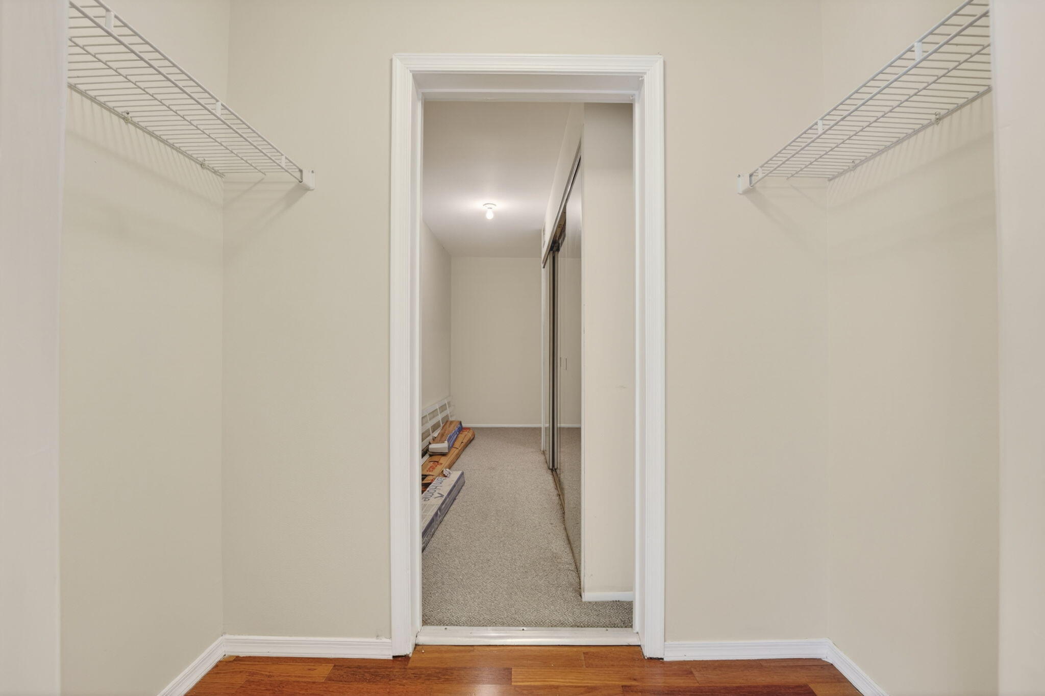 WOODSIDE ESTATES - Residential