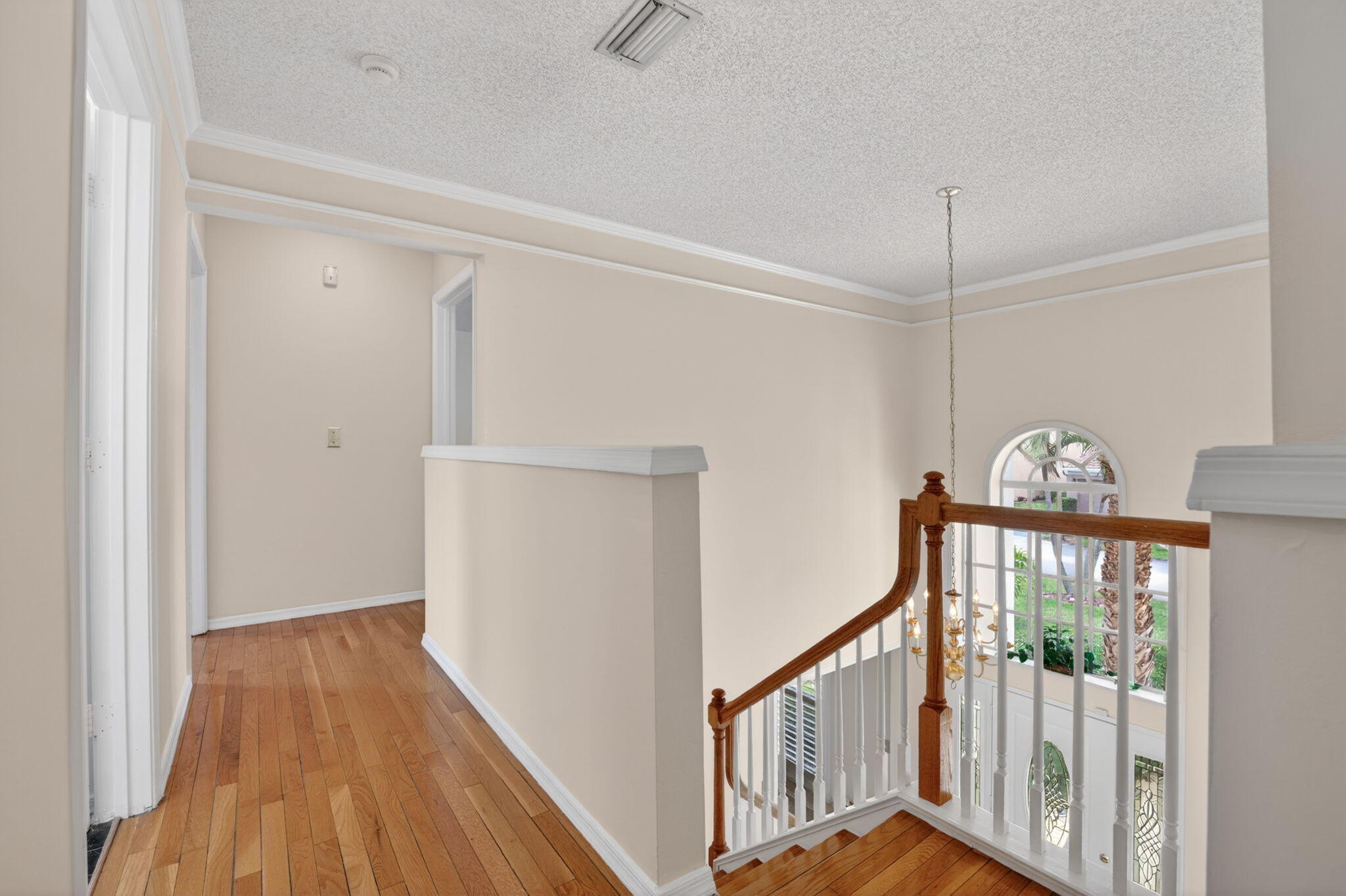 WOODSIDE ESTATES - Residential