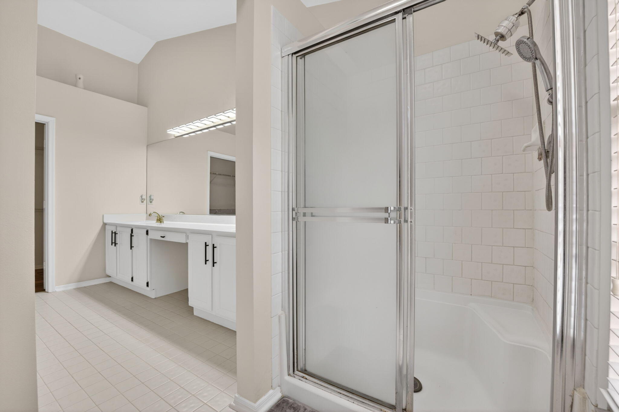 WOODSIDE ESTATES - Residential