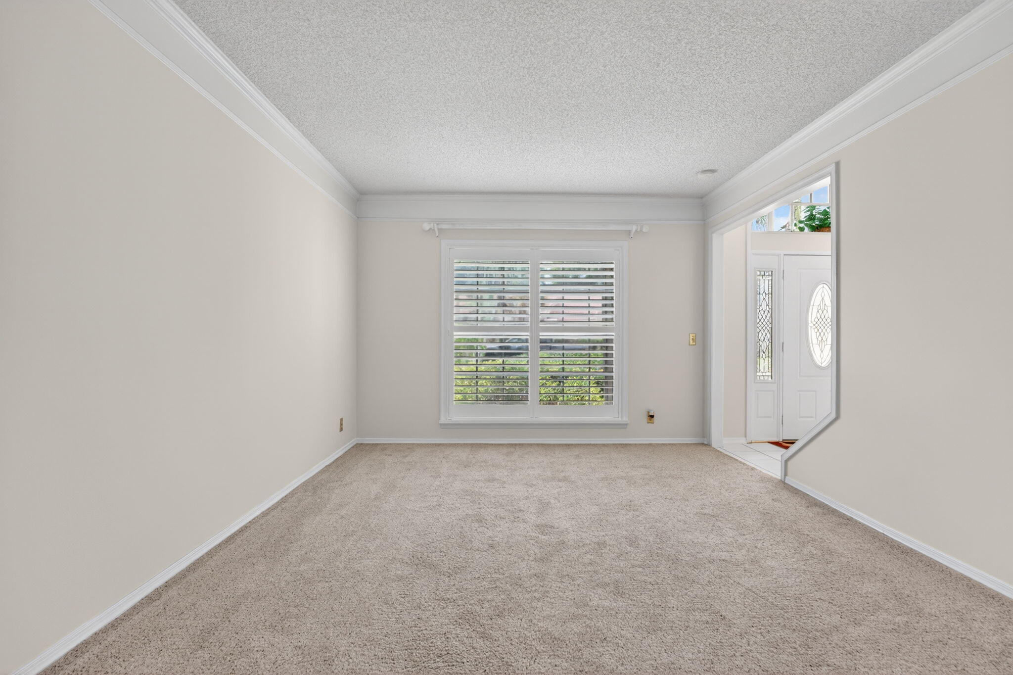 WOODSIDE ESTATES - Residential