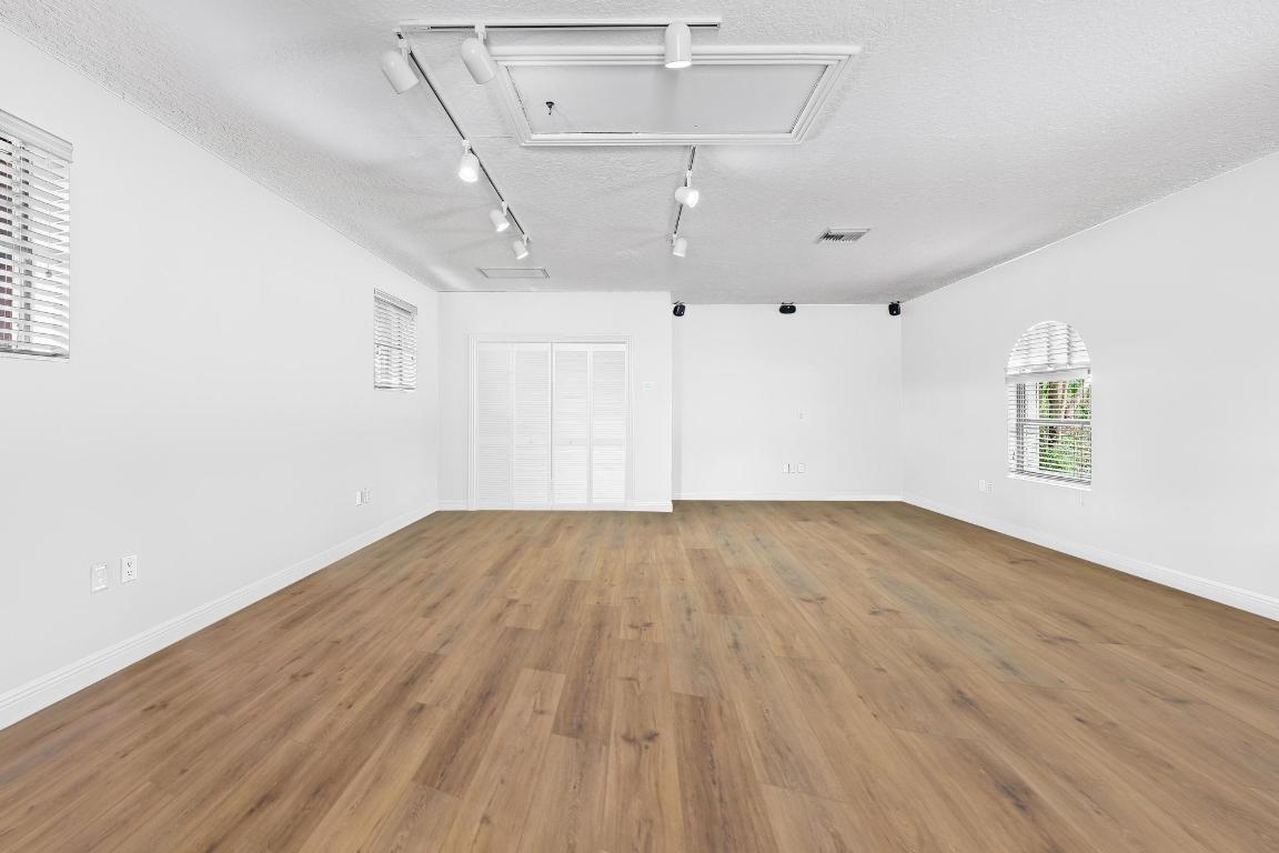 JUPITER RIVER ESTATES - Residential