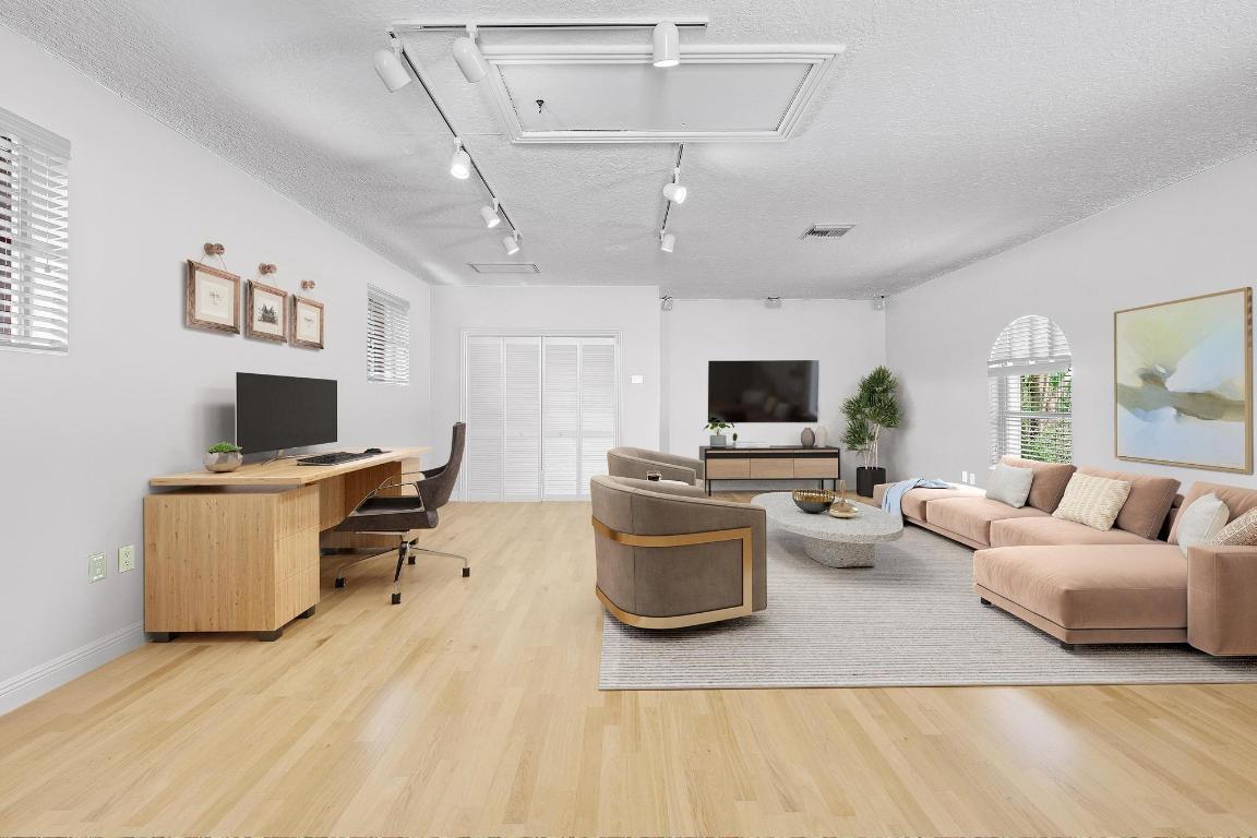 JUPITER RIVER ESTATES - Residential