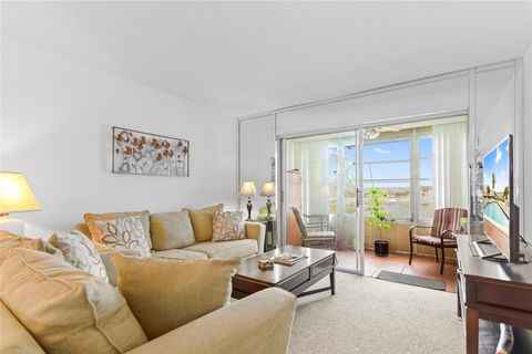 8280 Sunrise Lakes Blvd 306 Sunrise FL 33322