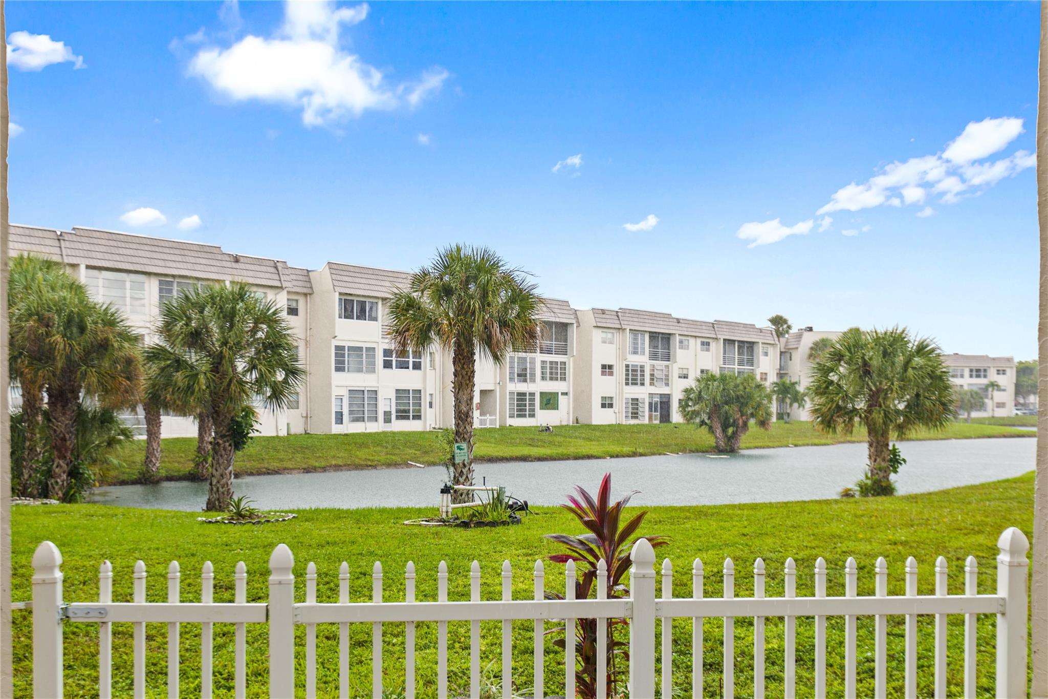 sunrise lalkes phase II - Residential