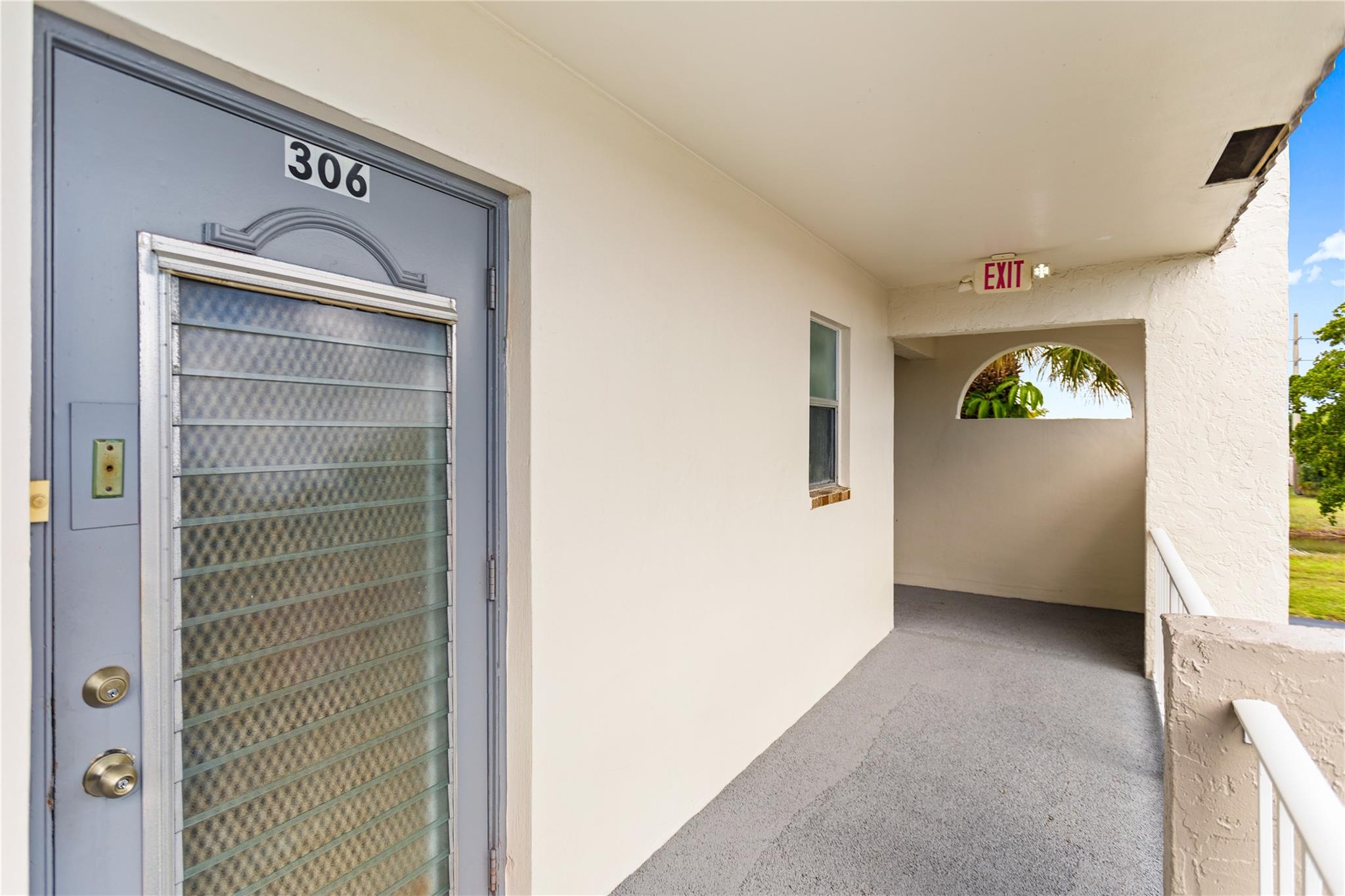 8280 Sunrise Lakes Blvd 306