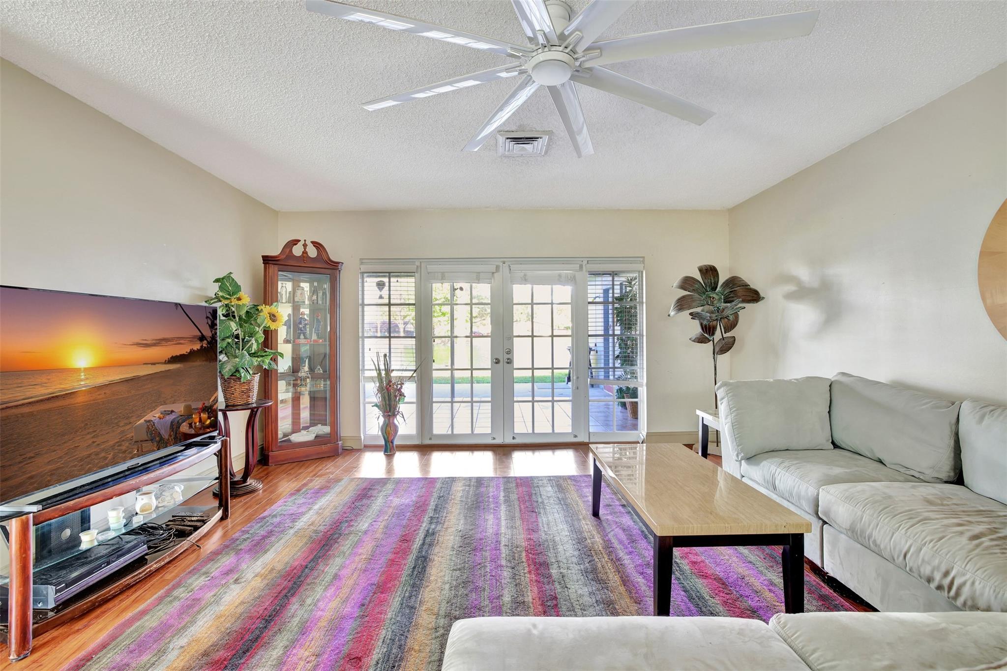 Pembroke Lakes Sec 1 76-4 - Residential