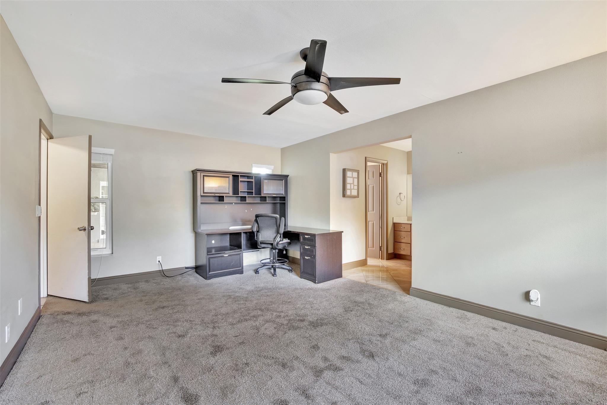 Pembroke Lakes Sec 1 76-4 - Residential
