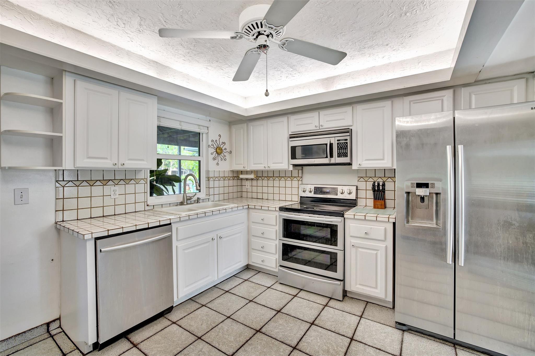 Pembroke Lakes Sec 1 76-4 - Residential