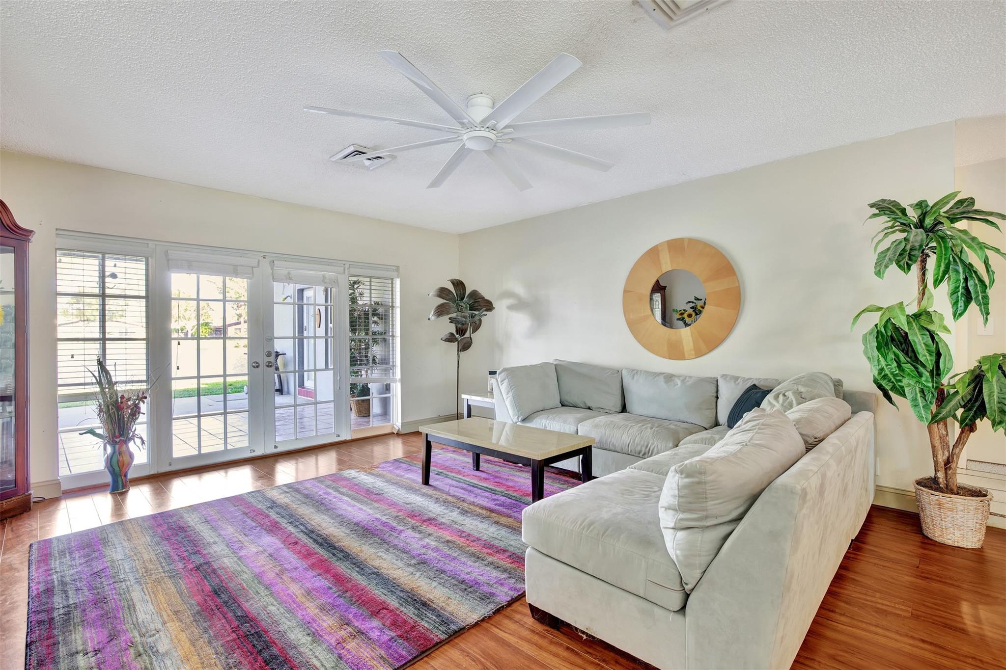 Pembroke Lakes Sec 1 76-4 - Residential