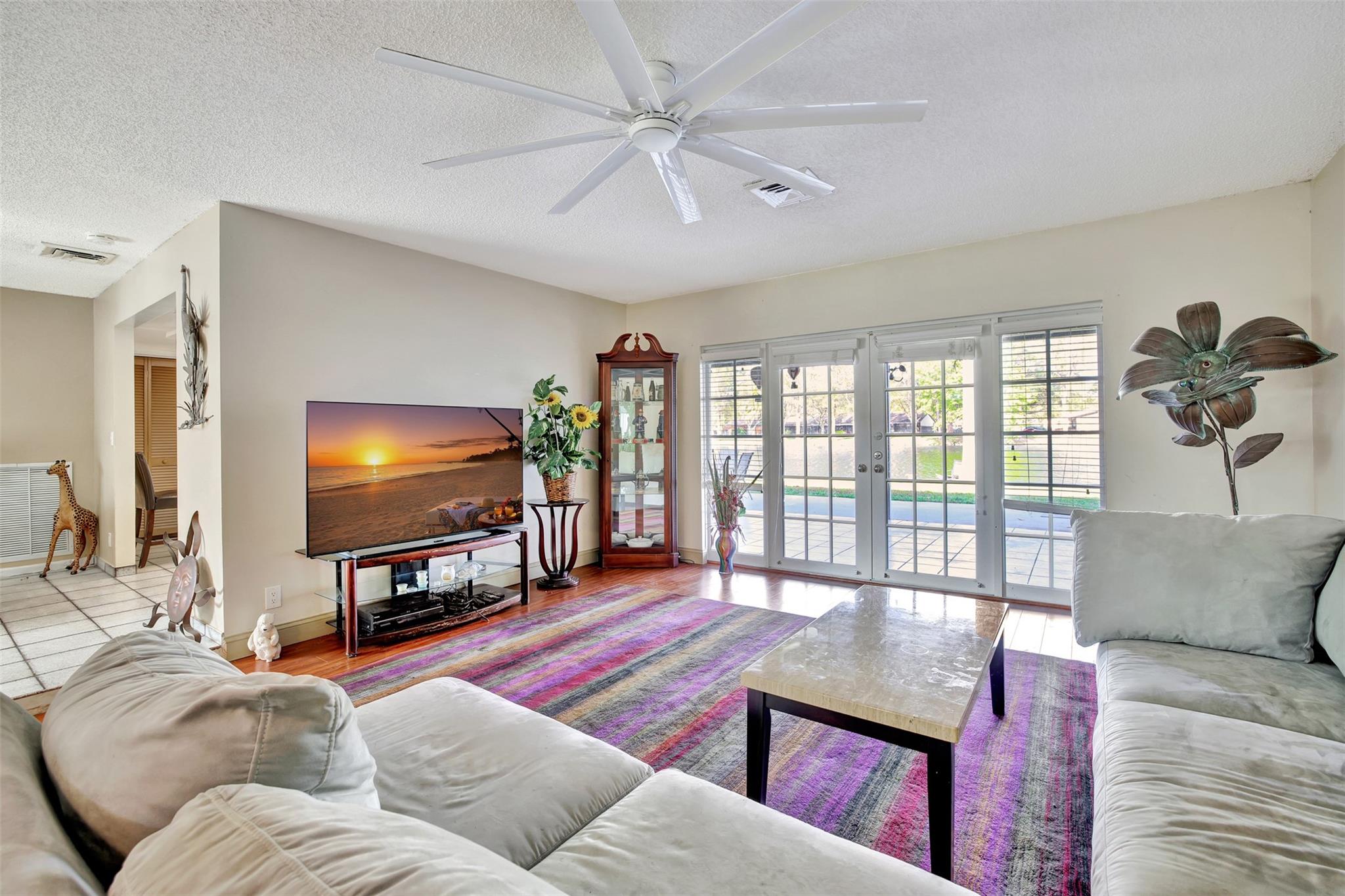 Pembroke Lakes Sec 1 76-4 - Residential