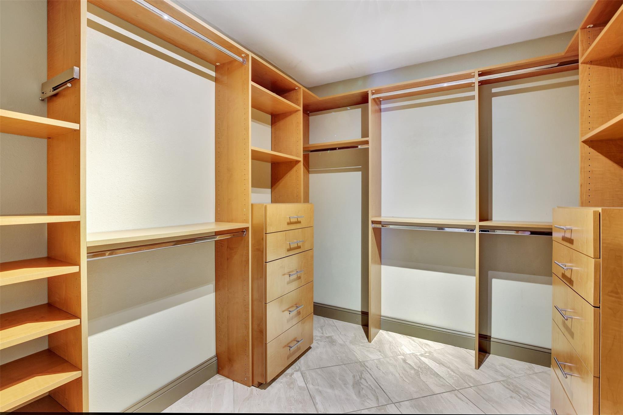 Pembroke Lakes Sec 1 76-4 - Residential