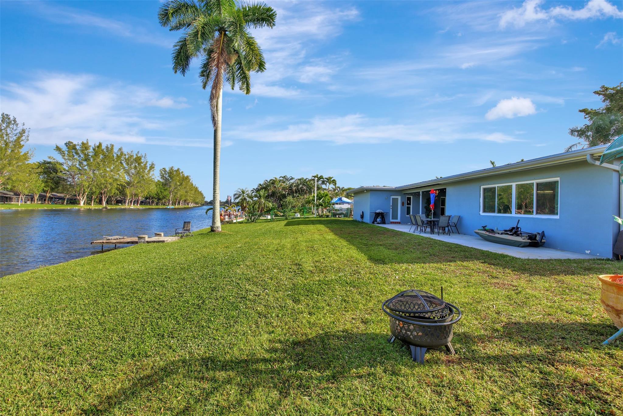 Pembroke Lakes Sec 1 76-4 - Residential