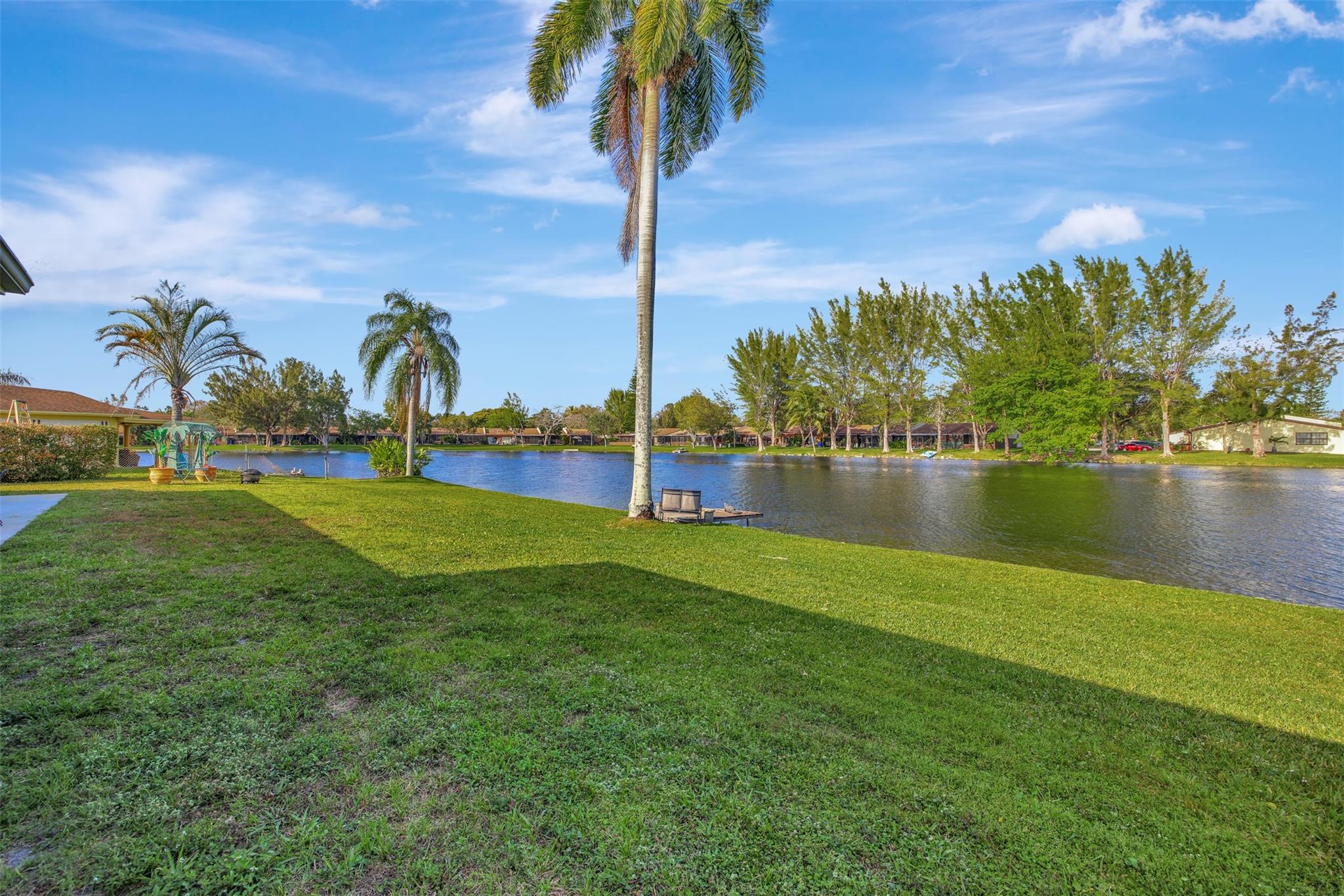 Pembroke Lakes Sec 1 76-4 - Residential