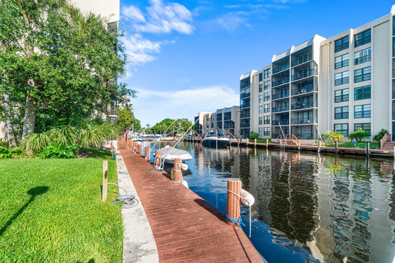 BOCA BAYOU PH 1, 2 THRU 5 & 7 CONDOS - Residential Lease