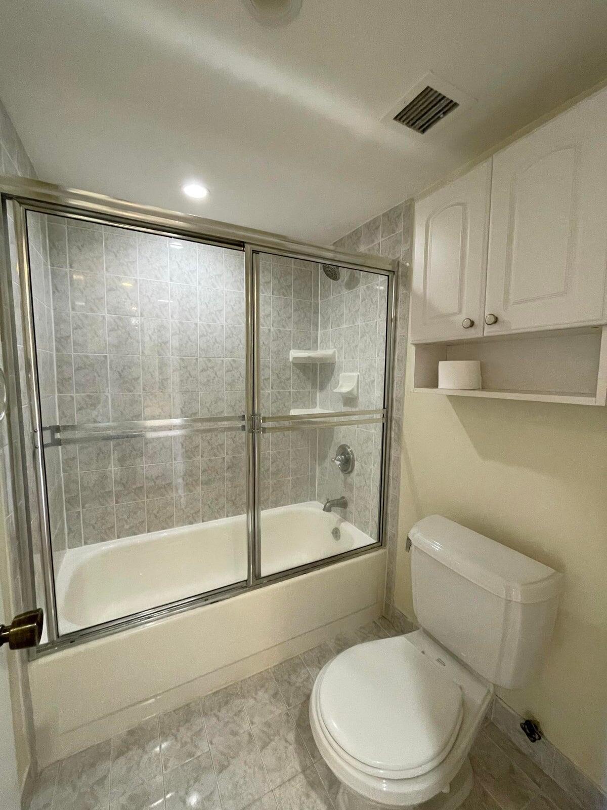 BOCA BAYOU PH 1, 2 THRU 5 & 7 CONDOS - Residential Lease