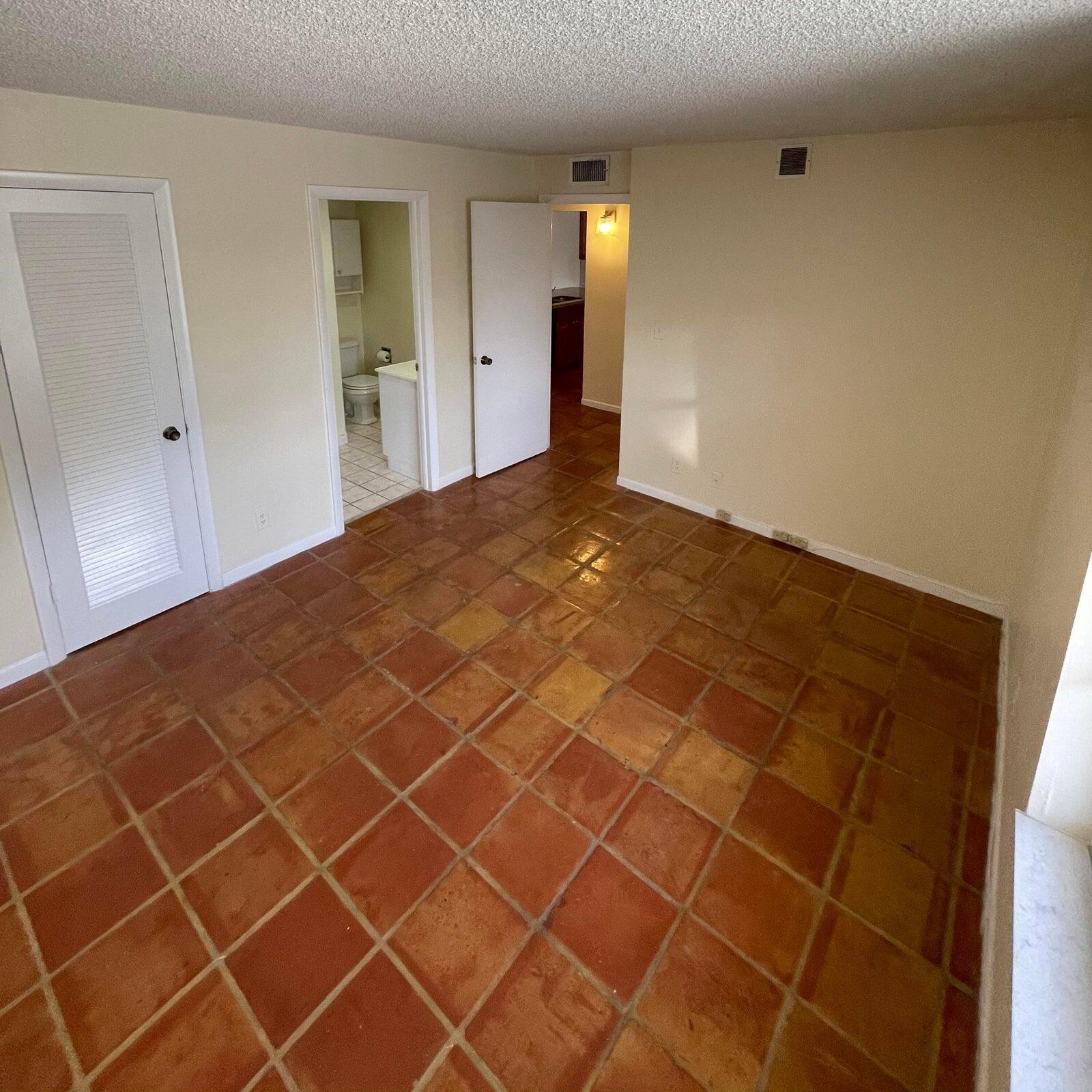 BOCA BAYOU PH 1, 2 THRU 5 & 7 CONDOS - Residential Lease