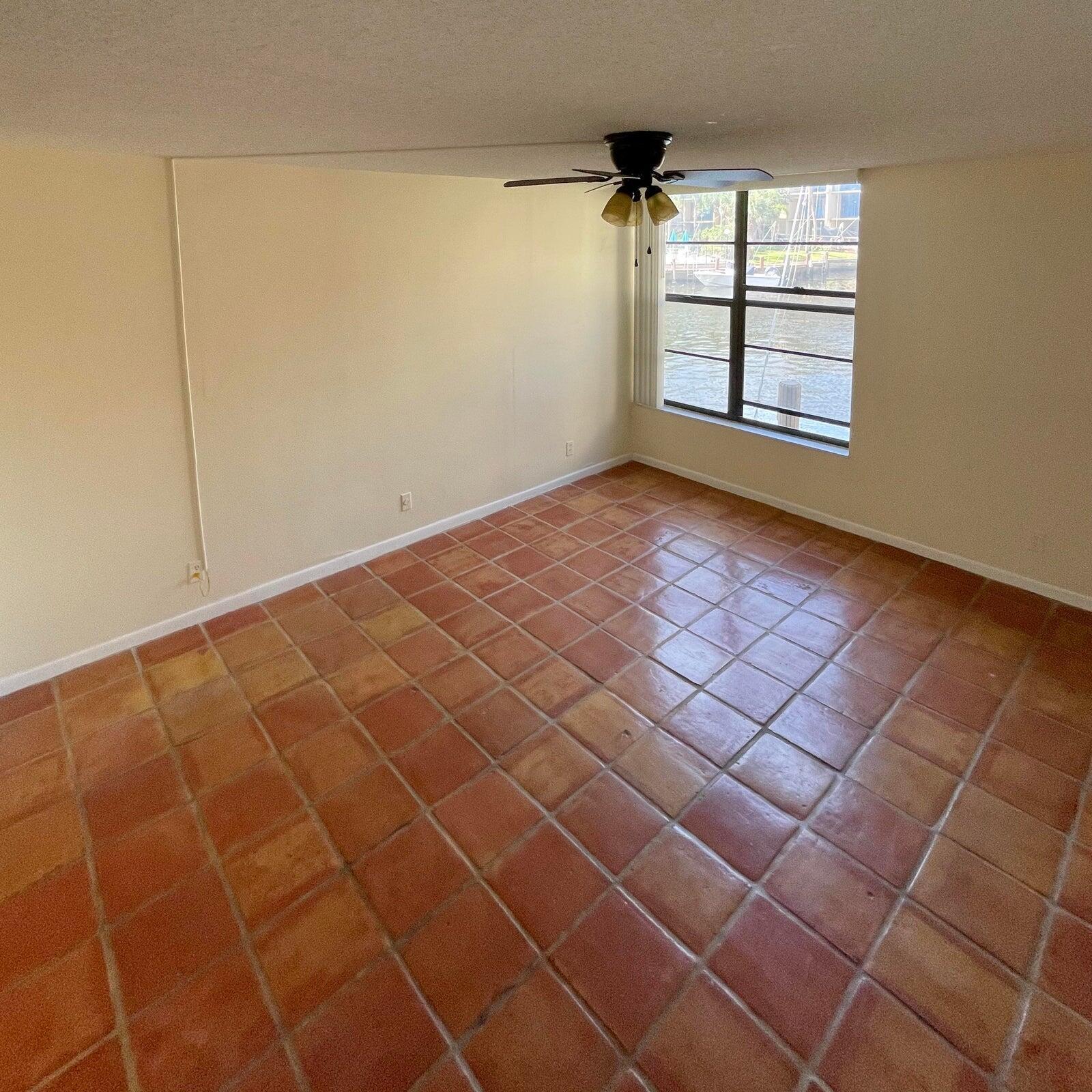 BOCA BAYOU PH 1, 2 THRU 5 & 7 CONDOS - Residential Lease