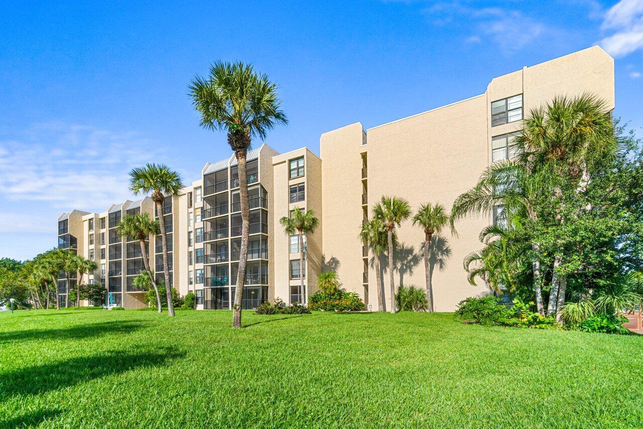 BOCA BAYOU PH 1, 2 THRU 5 & 7 CONDOS - Residential Lease