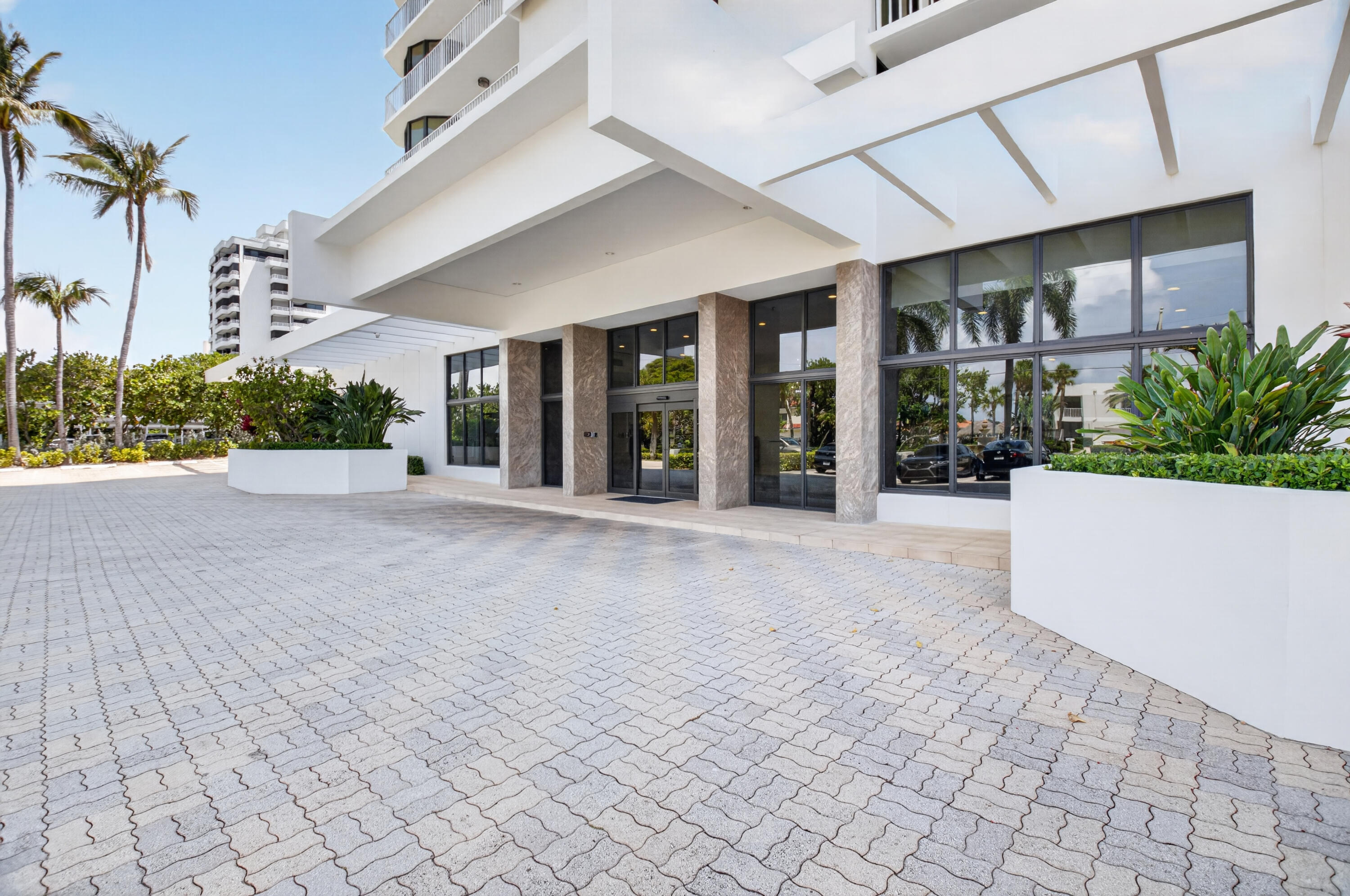 2917 S Ocean Boulevard 902