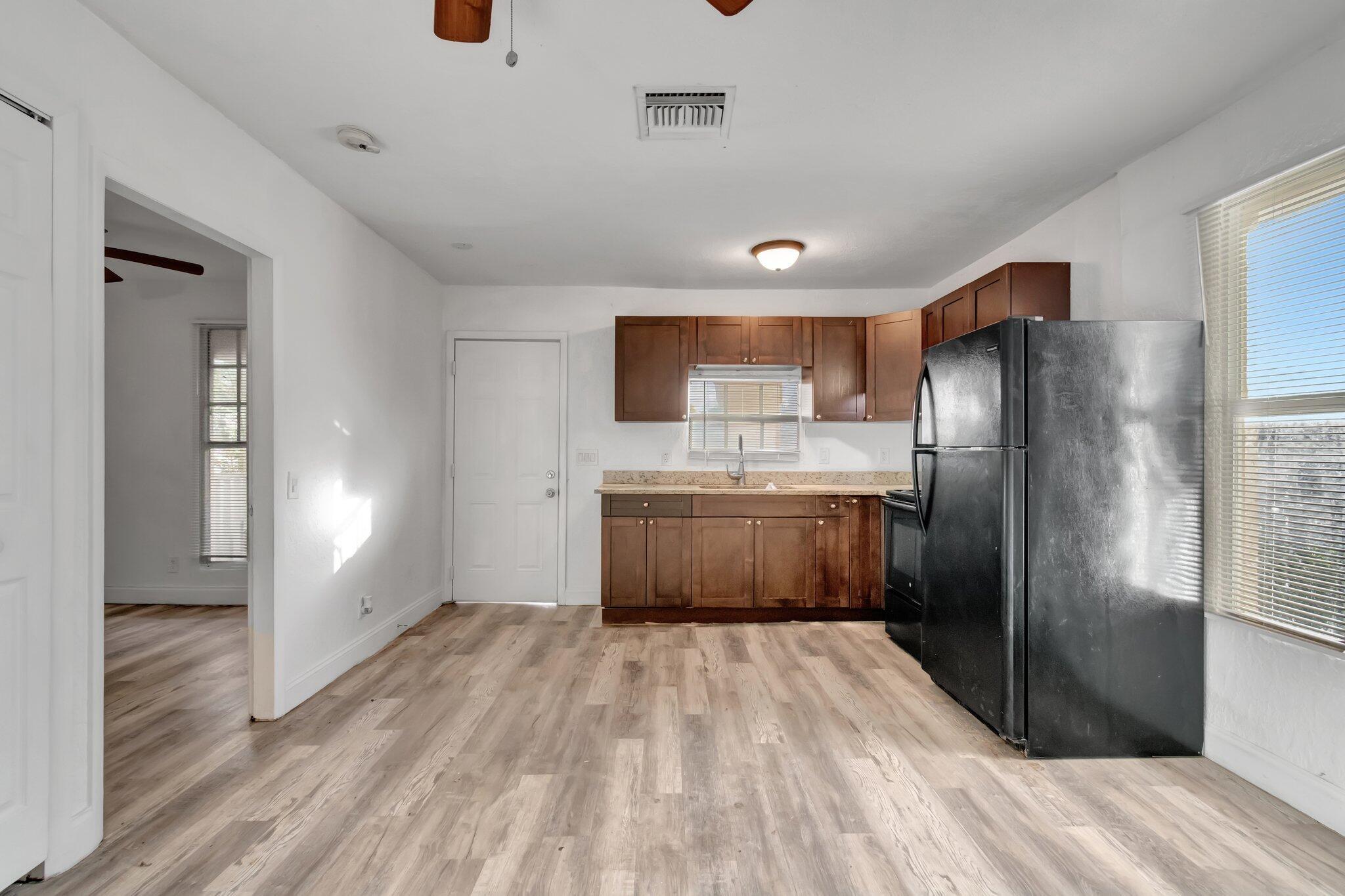WASHINGTON HEIGHTS - Residential Income