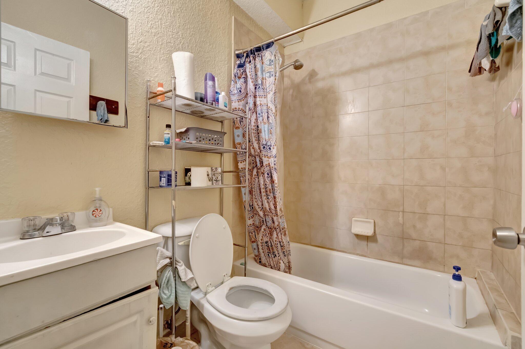WASHINGTON HEIGHTS - Residential Income
