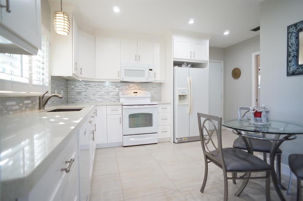 Boca Raton Square - Residential