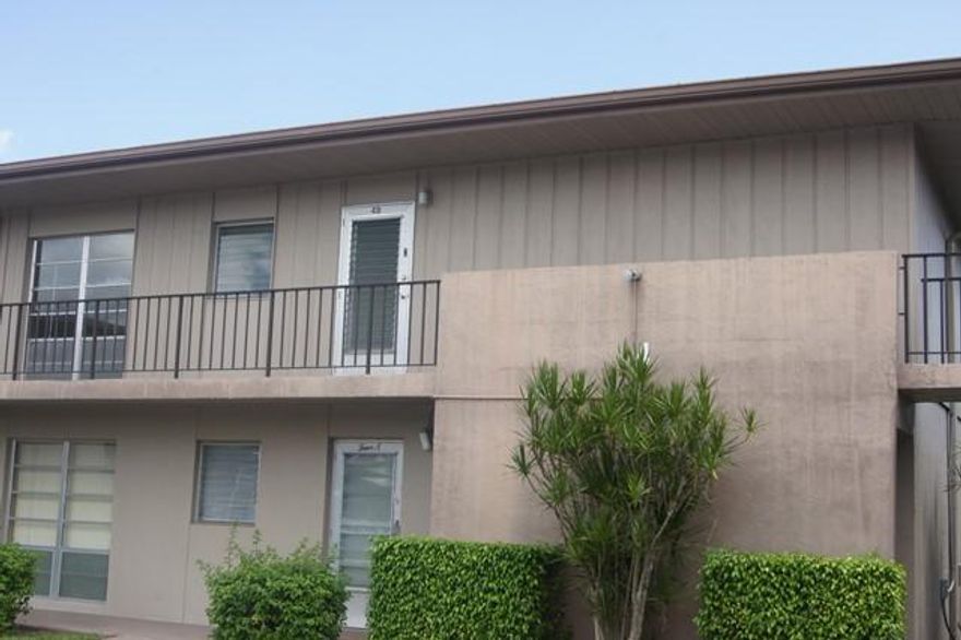 NICE CONDO, EXCELLENT LOCATION IN THIS 55+ ADULT COMMUNITY. STEPS TO CLUBHOUSE. UNFURNISHED, ON 2ND FLOOR. CORNER PROPERTY, ALL TILE FLOORS, NEW KITCHEN Century Village is a beautiful tropical adult 55+ community with over 7500 condos and villas offering many amenities. First class resort-style clubhouse with a 1200 seat theatre for shows and movies as well as game rooms for classes and clubs to meet and socialize. Century Village offers a lifestyle that is fun and affordable. Gorgeous lakes and lagoons with spectacular water birds to enjoy and boating too.
Feeling the need for a workout? You can at the separate health and fitness center with its own resistance pool. This health club offers Yoga, Tai Chi and Zumba classes and much more. There are medical facilities on the grounds, Walgreens, hair salon, everything to make your time there enjoyable. Come and see for yourself, you will be glad you did.