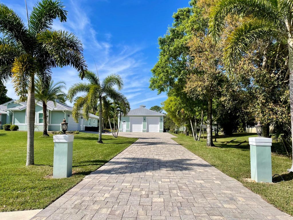 Photo of 16085 Mellen Lane, Jupiter, FL 33478 (MLS # R10956509)