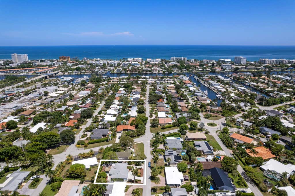 Photo of 1451 SE 5TH Street, Deerfield Beach, FL 33441 (MLS # B26066922)