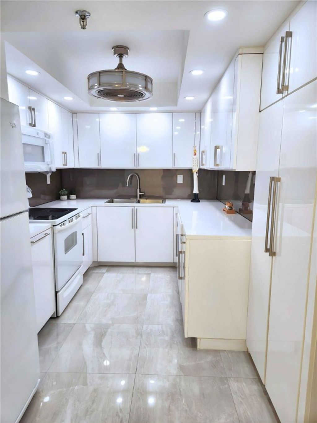 Photo of 6463 La Costa Drive #301, Boca Raton, FL 33433 (MLS # F10543661)