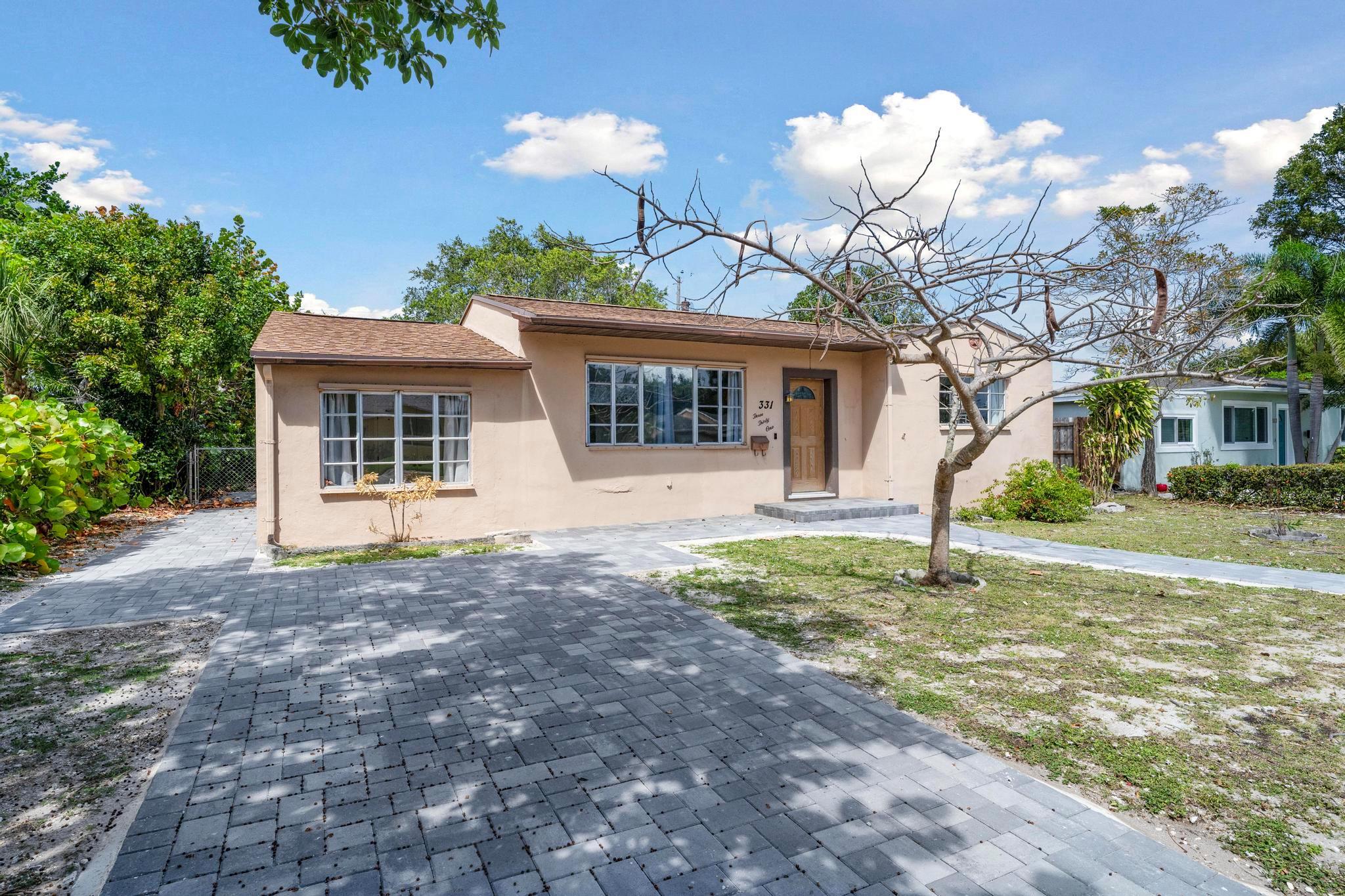 BROADMOOR SEC 4 - Residential Lease